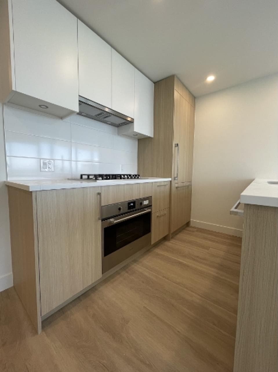 9675 King George Boulevard, Surrey