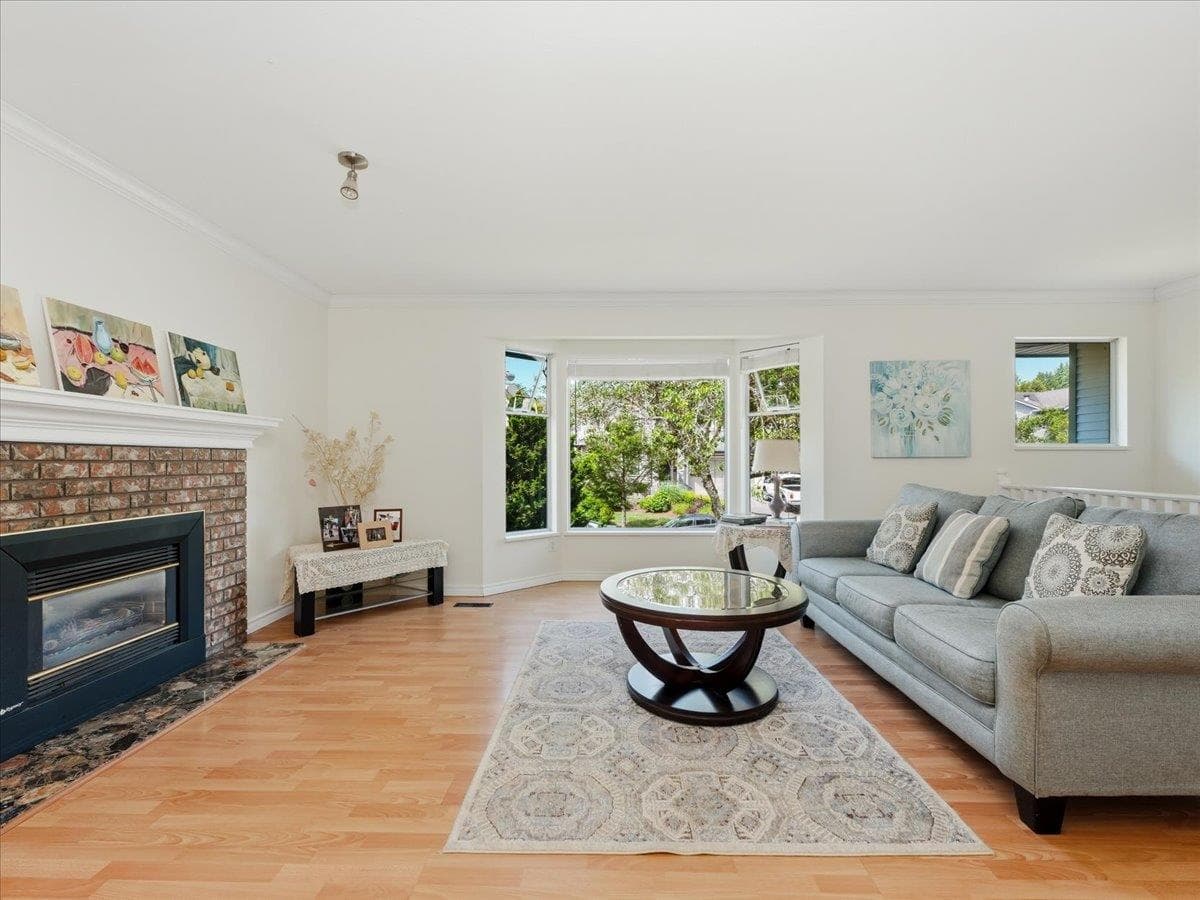 1024 160a Street, Surrey, V4A 7Z5 — photo 2