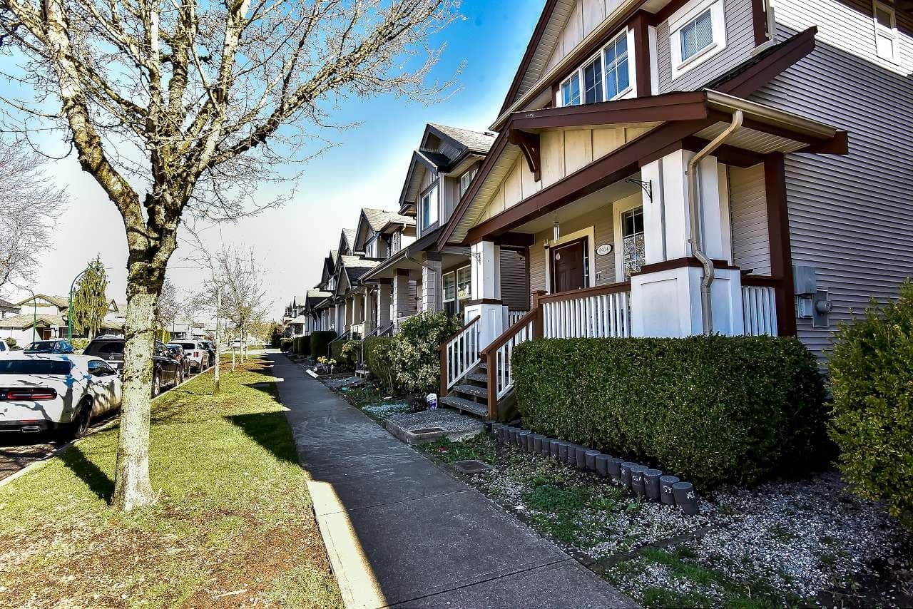 6914 190 Street, Surrey, V4N 5P1 — photo 3