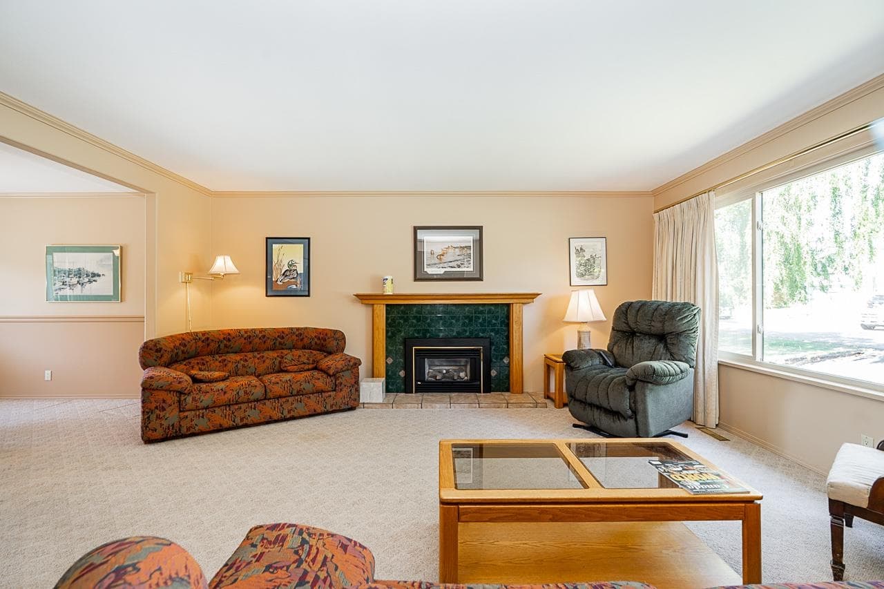 13852 Malabar Avenue, White Rock, V4B 2X9 — photo 4