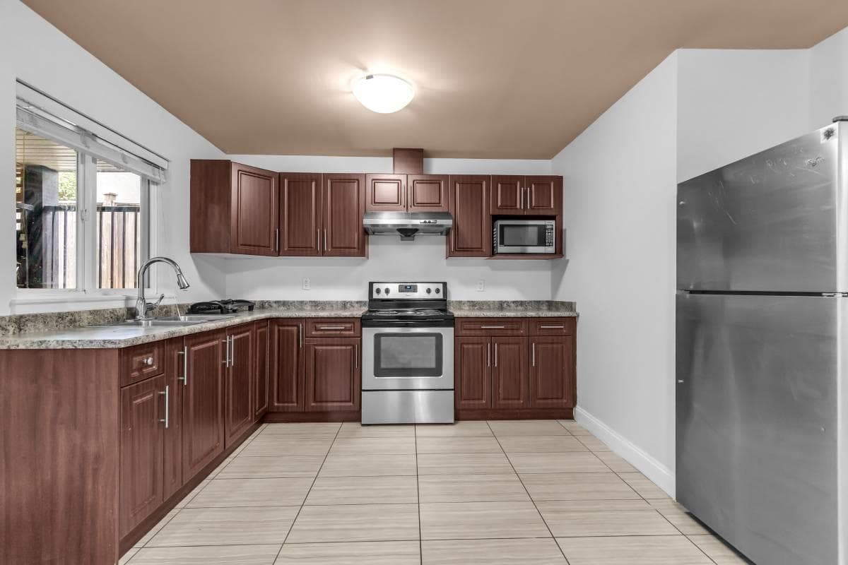 Suite - 11603 River Wynd, Maple Ridge, V2X 7G9 — photo 2