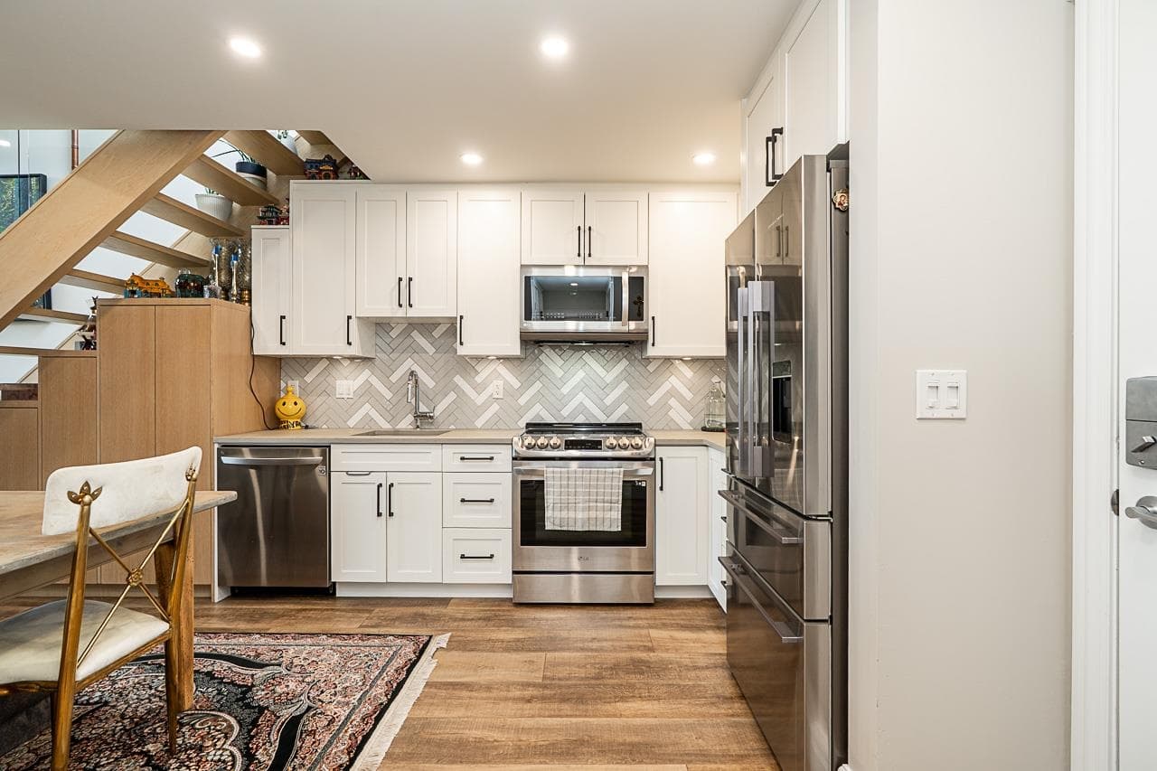 408 - 6688 120 Street, Surrey, V3W 1T8 — photo 5