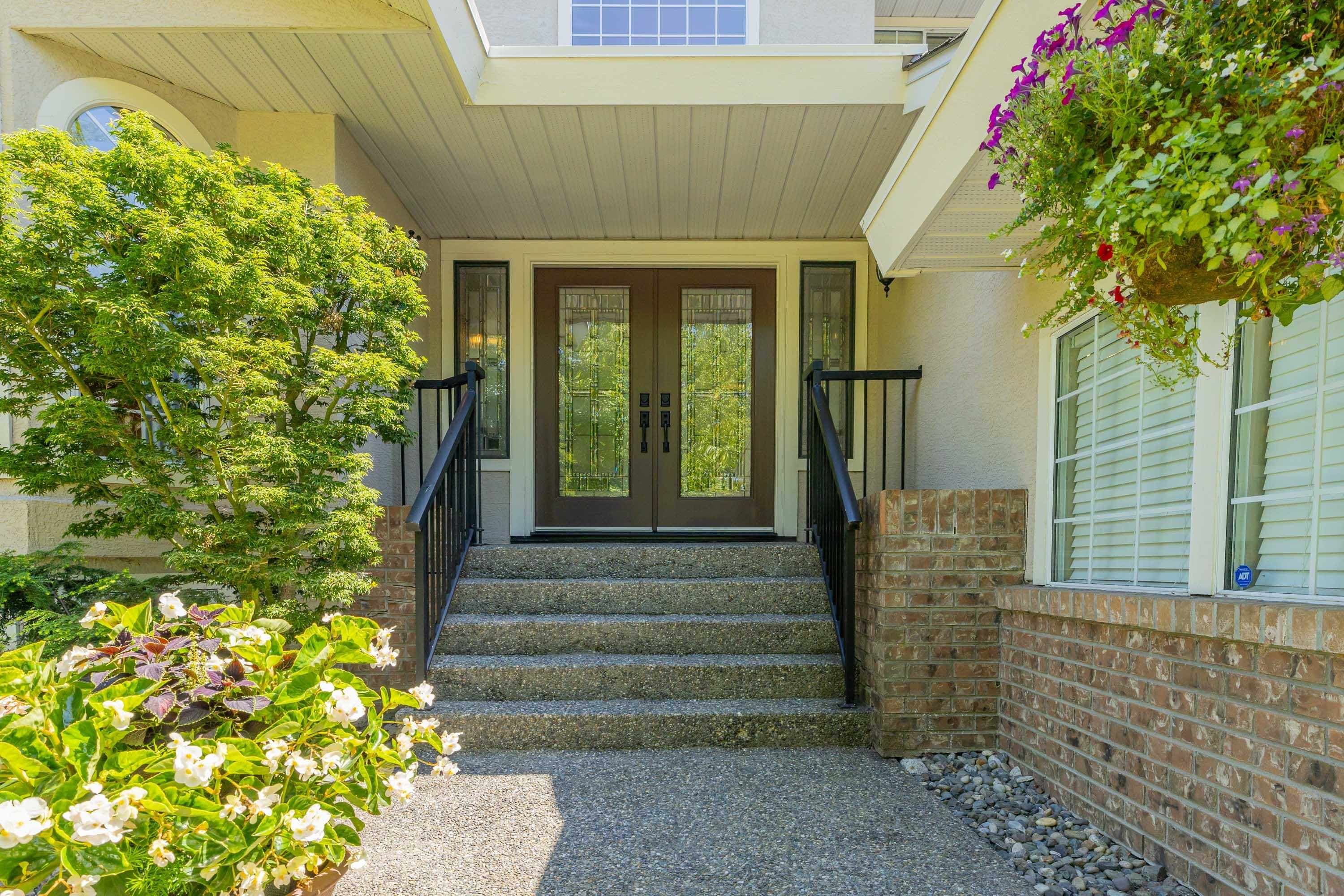 4638 215b Street, Langley, V3A 8G7 — photo 2