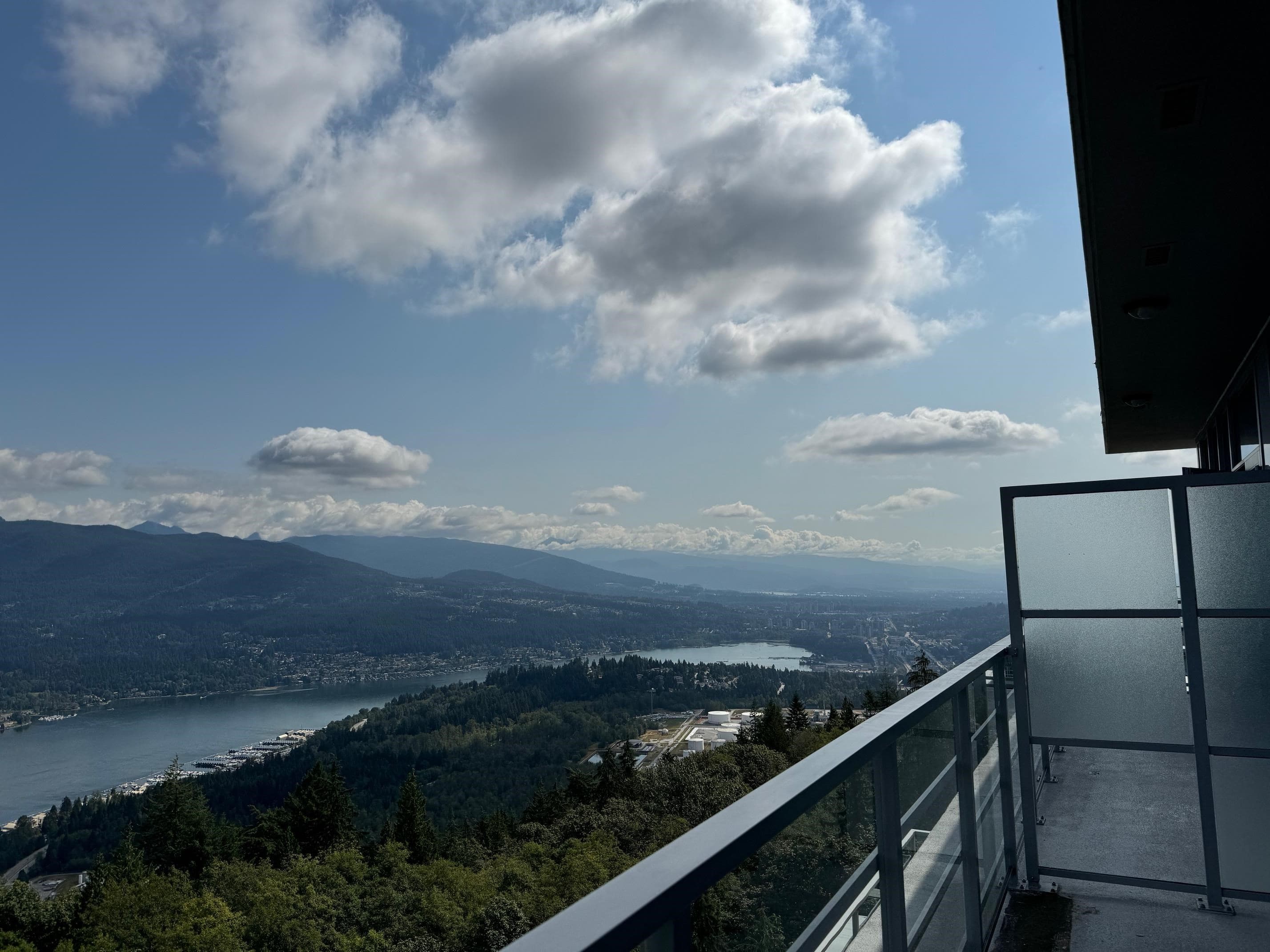 1702 - 9060 University Crescent, Burnaby, V5A 0E1 — photo 5
