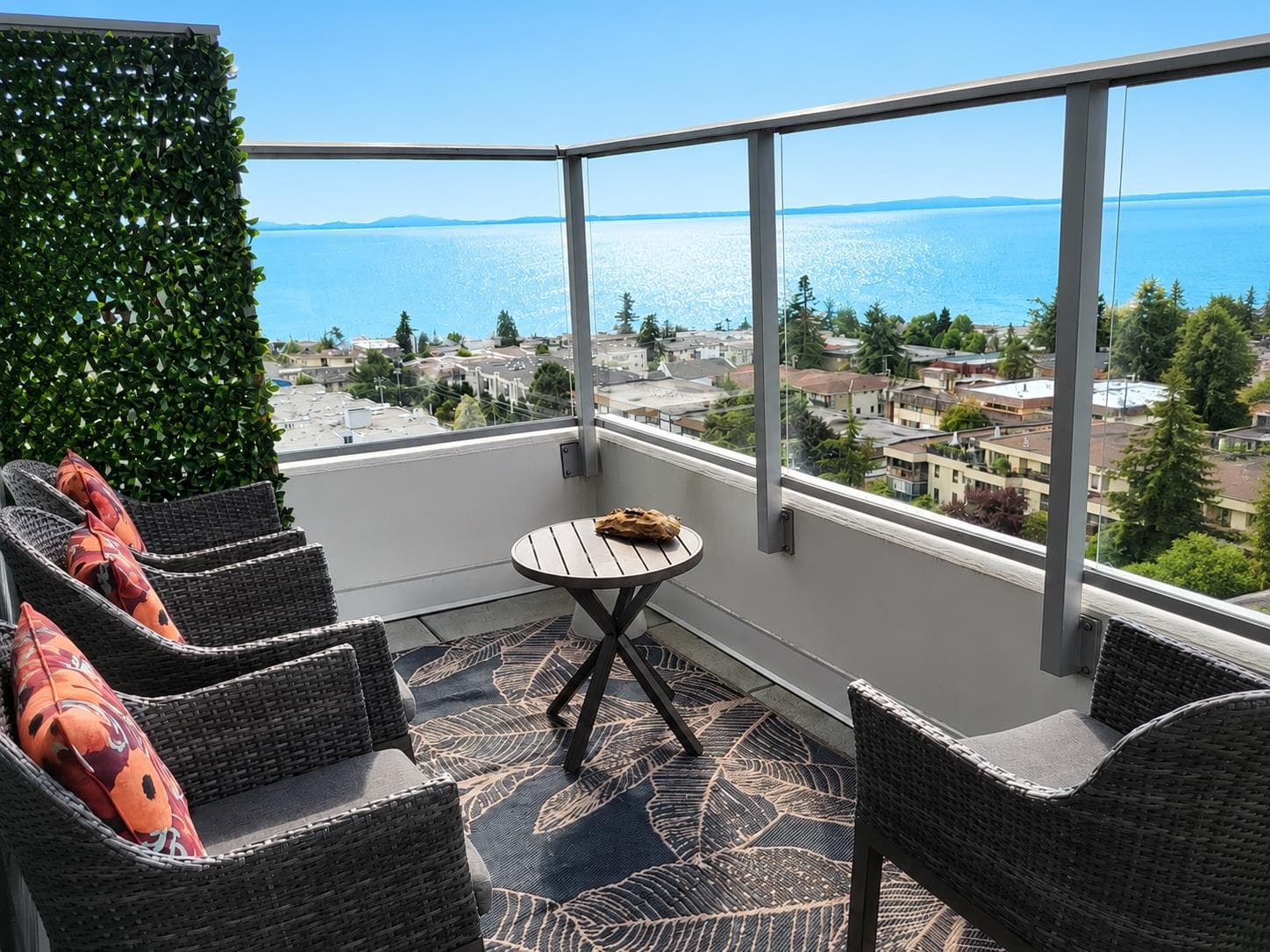 1008 - 1441 Johnston Road, White Rock, V4B 3Z4 — photo 4