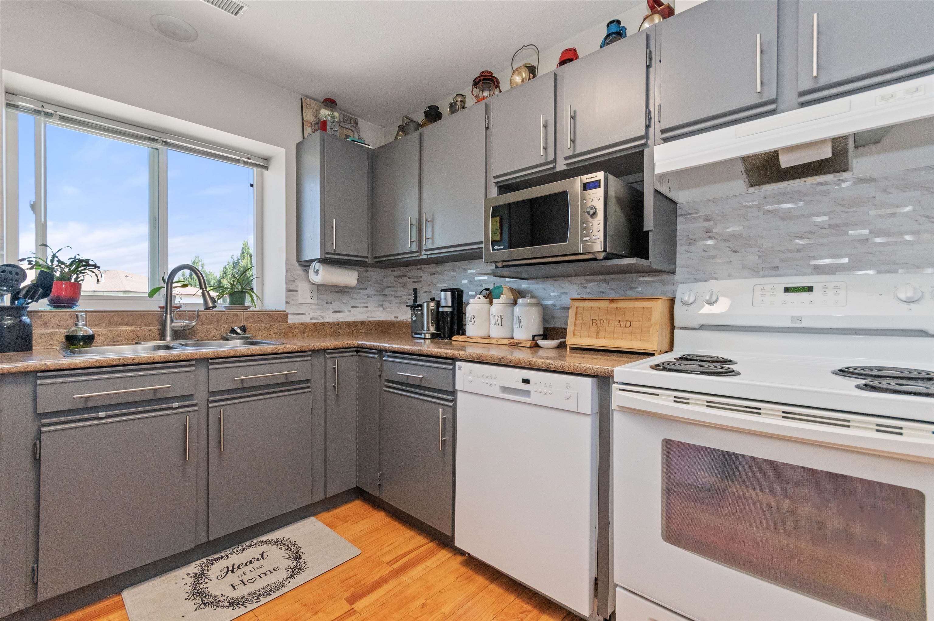 36 - 45640 Storey Avenue, Chilliwack, V2R 3C5 — photo 3