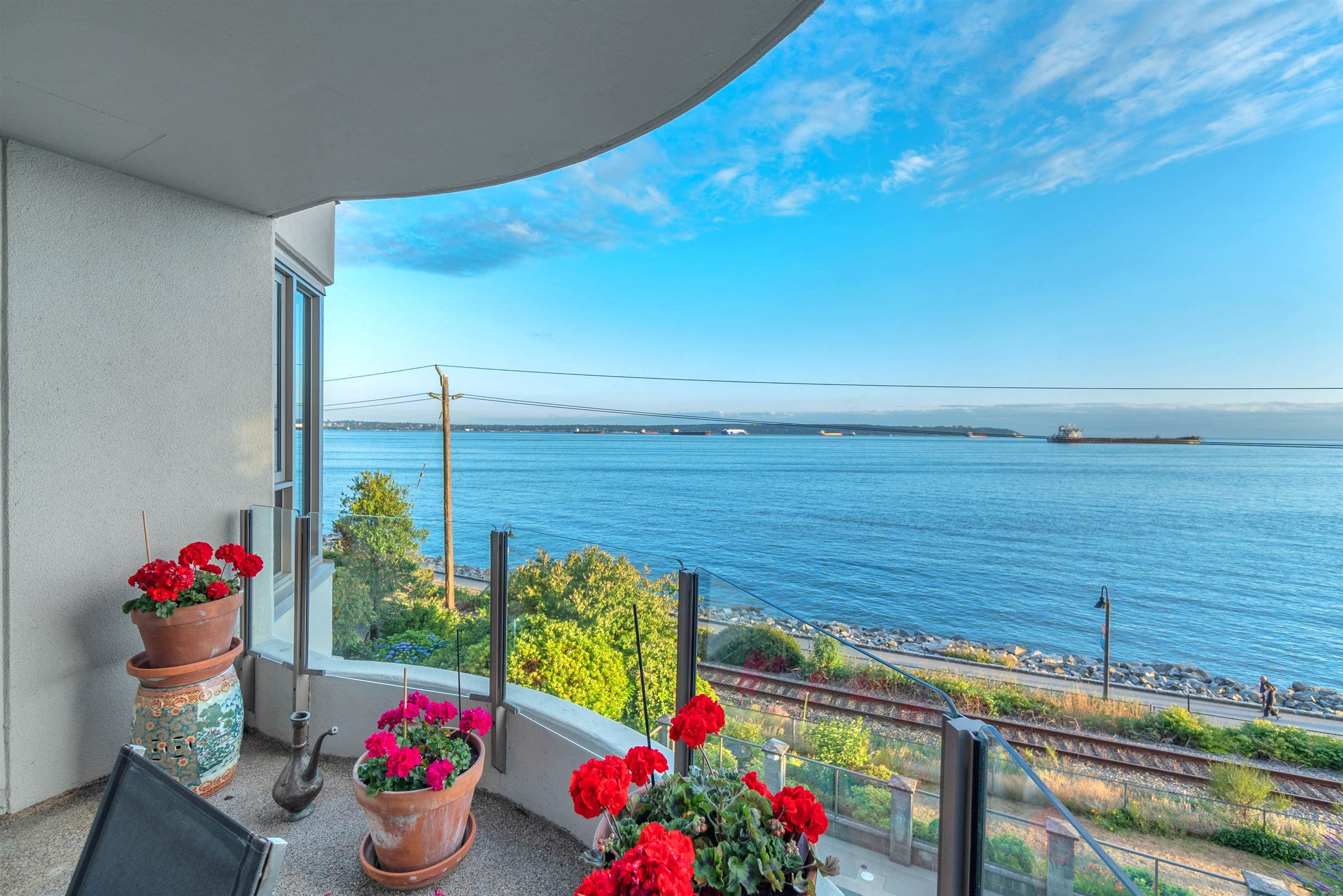 103 - 2280 Bellevue Avenue, West Vancouver, V7V 1C6 — photo 2