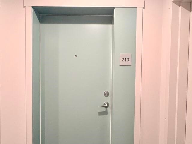 210 - 10838 Whalley Boulevard, Surrey, V3R 0G8 — photo 2