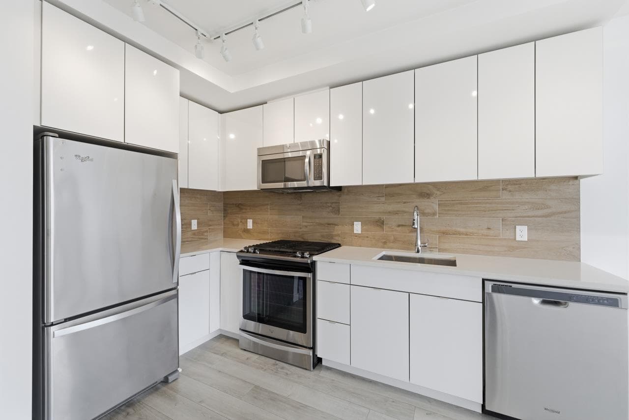 902 - 200 Nelson Crescent, New Westminster, V3L 0H9 — photo 3