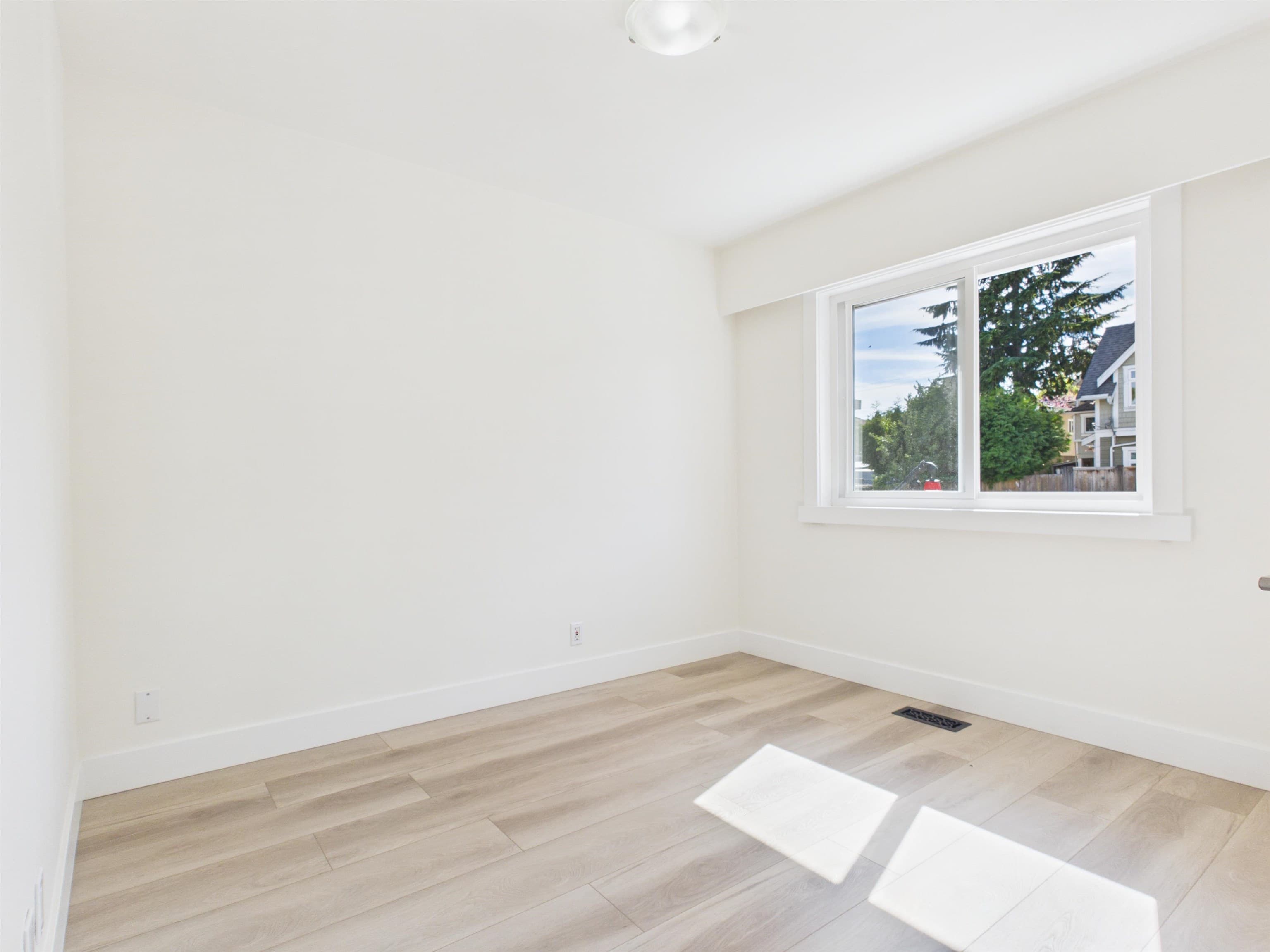 4231 Fleming Street, Vancouver, V5N 3W4 — photo 4