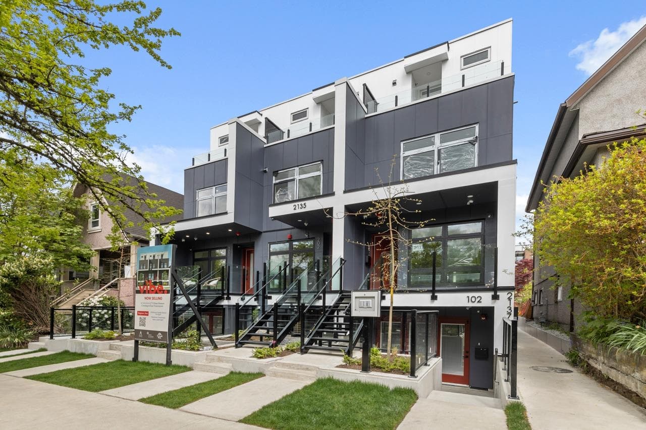 202 - 2135 E Pender Street, Vancouver