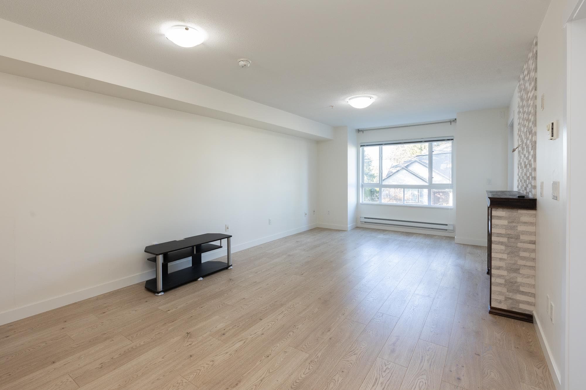 202 - 14960 102a Avenue, Surrey, V3R 6A3 — photo 4