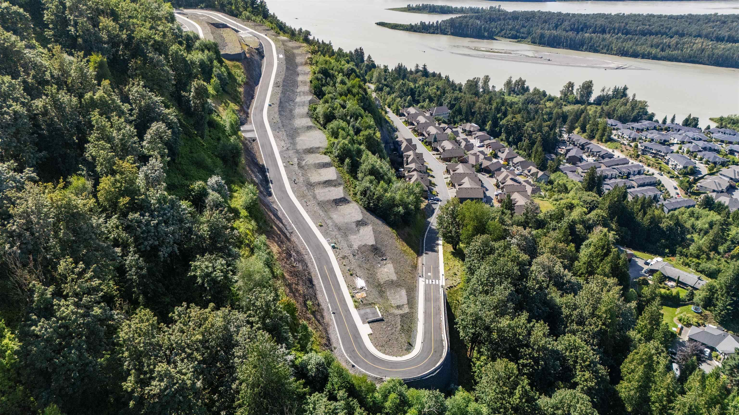 1 - 43450 Alameda Drive, Chilliwack, V2R 4A5 — photo 3
