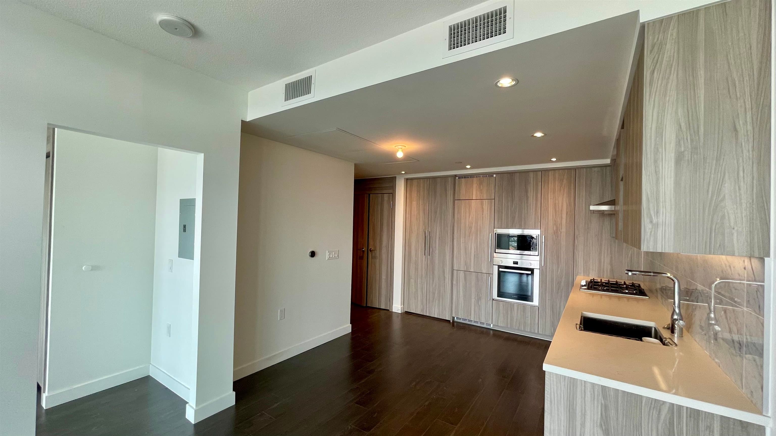 3801 - 4720 Lougheed Highway, Burnaby, V5C 0M8 — photo 3