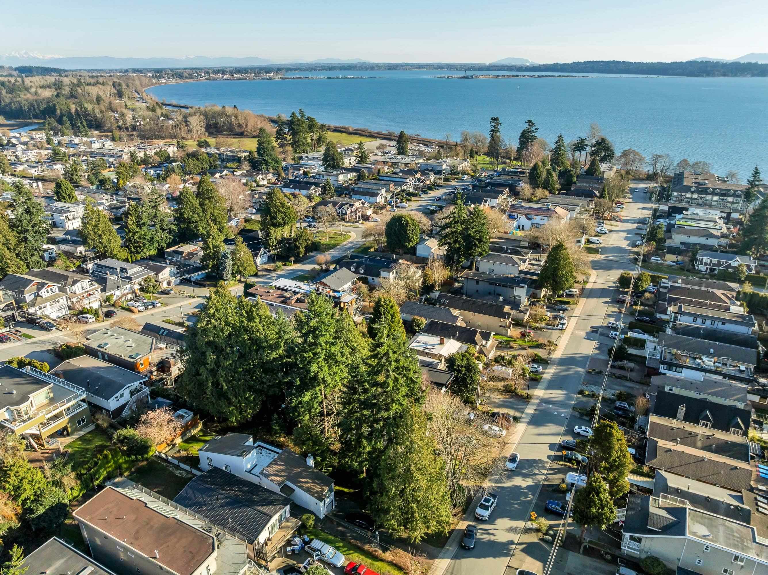 966 Maple Street, White Rock, V4B 4M5 — photo 4
