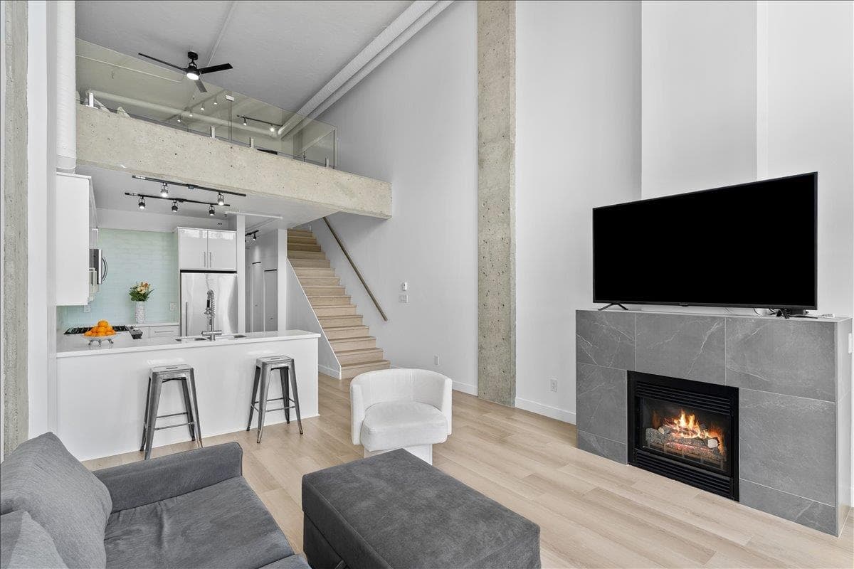 309 - 27 Alexander Street, Vancouver