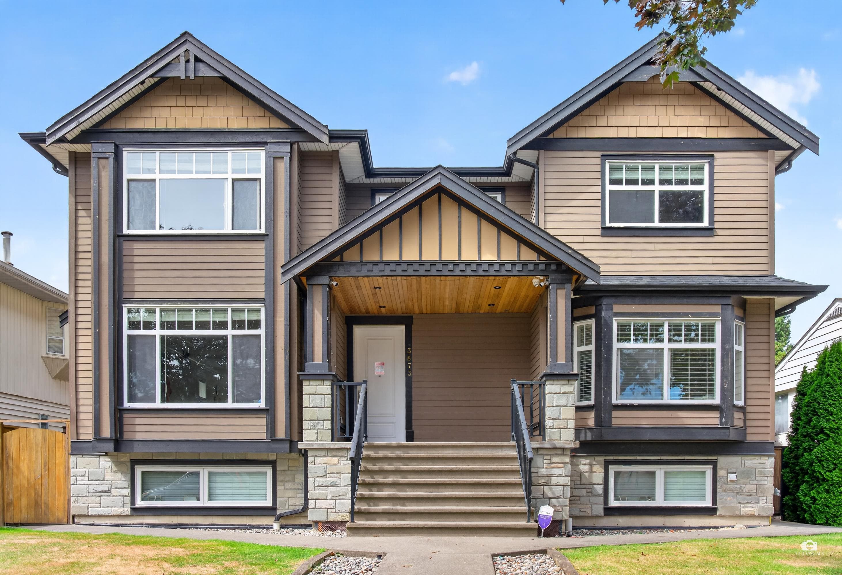 3873 Pine Street, Burnaby