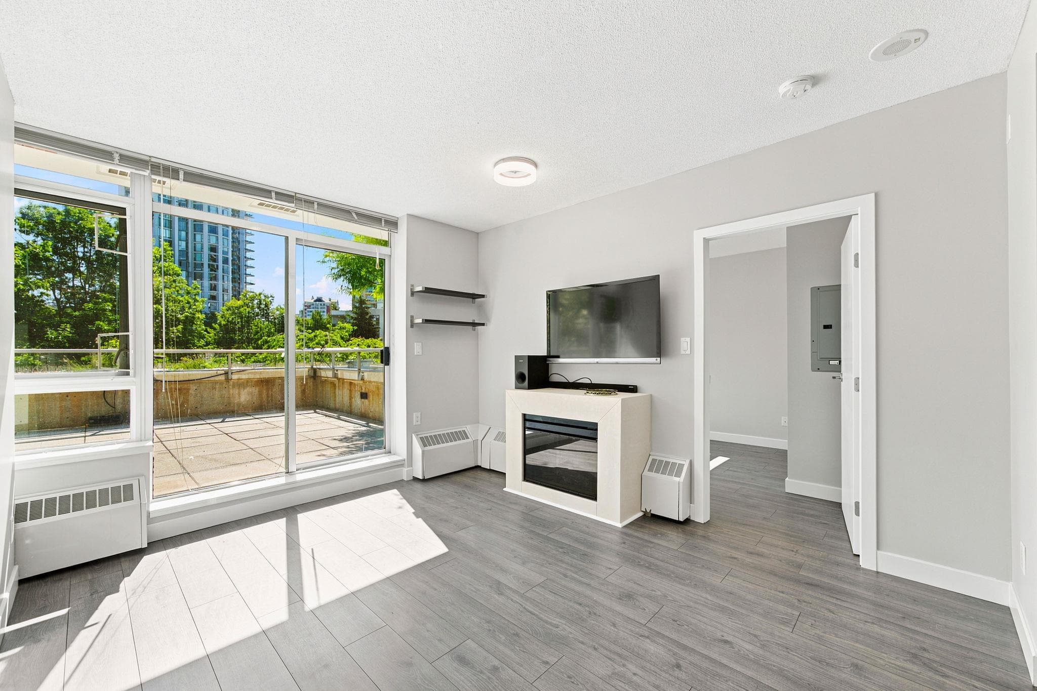 307 - 175 W 2nd Street, North Vancouver, V7M 0A5 — photo 3