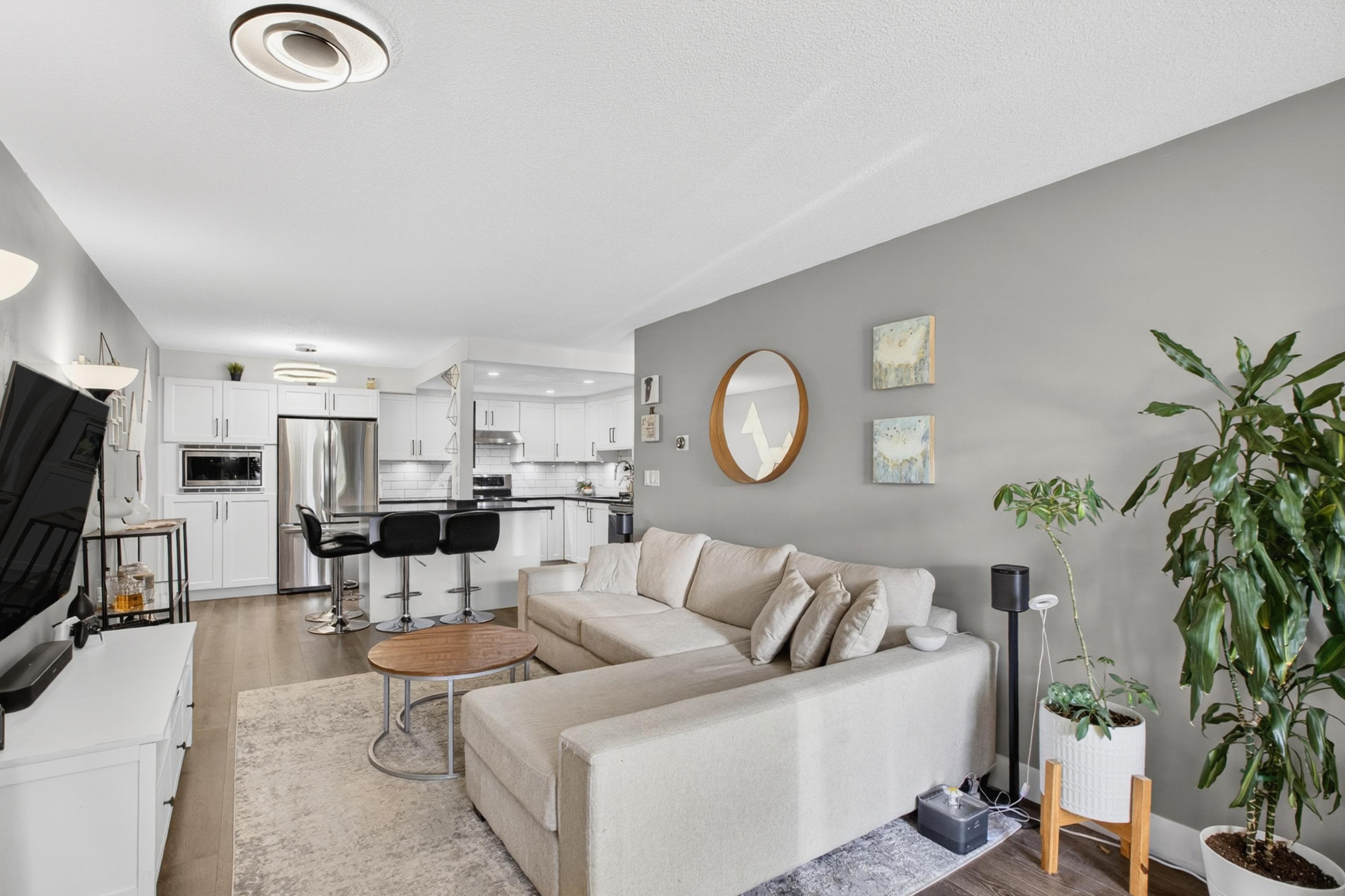 202 - 812 Milton Street, New Westminster, V3M 1N2 — photo 4