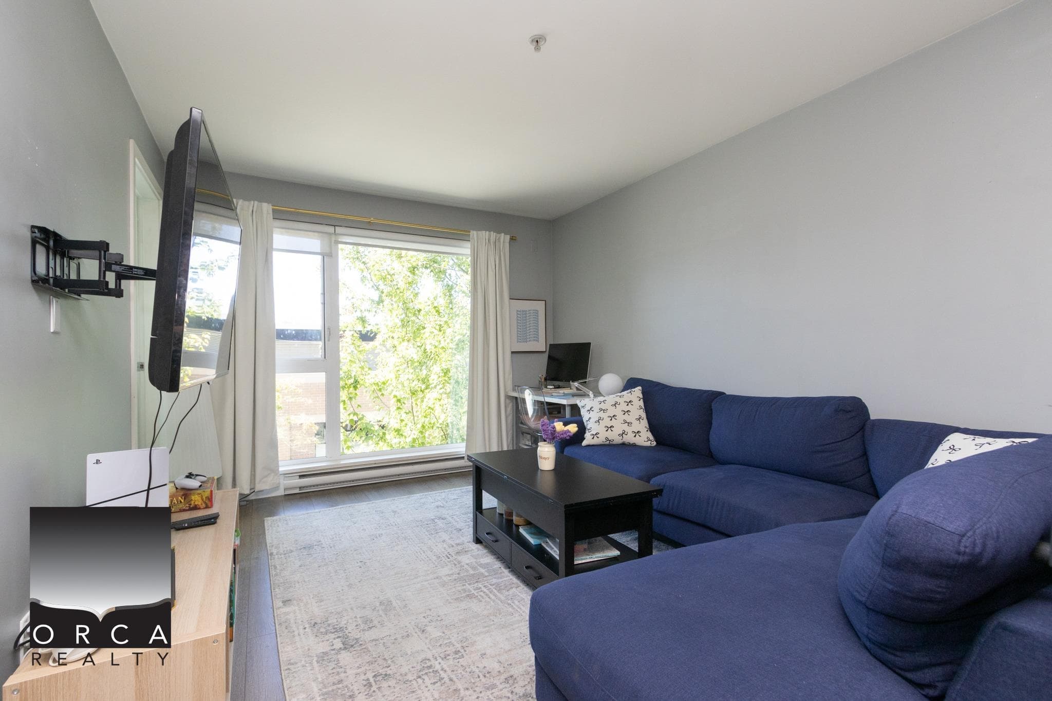 210 - 1588 E Hastings Street, Vancouver, V5L 0B8 — photo 2
