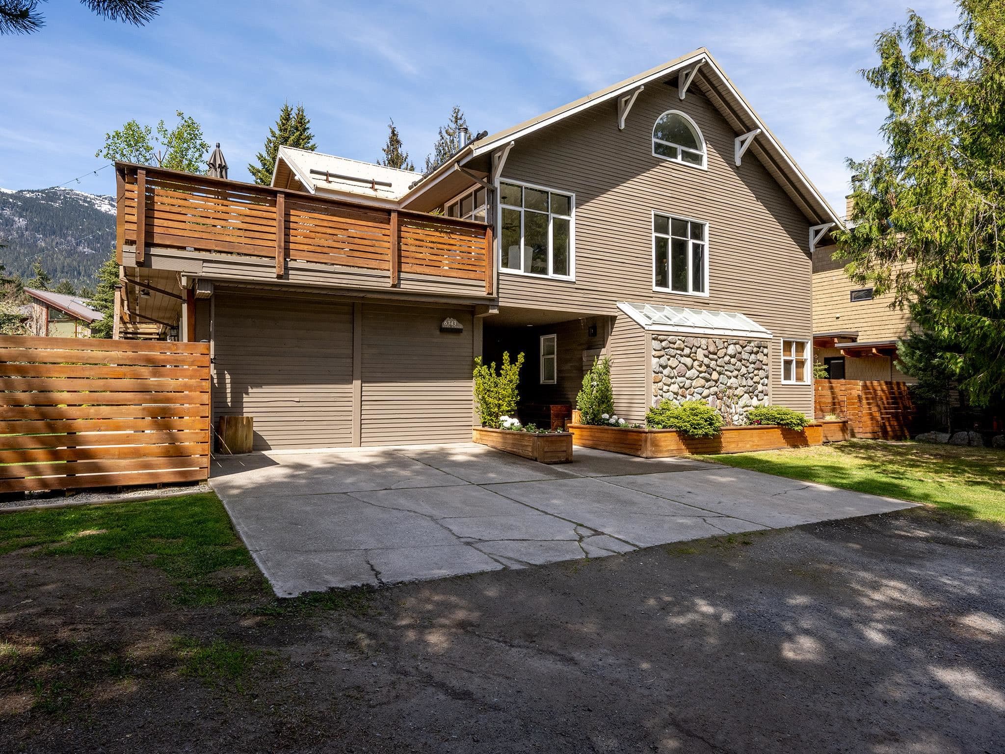 6343 Easy Street, Whistler