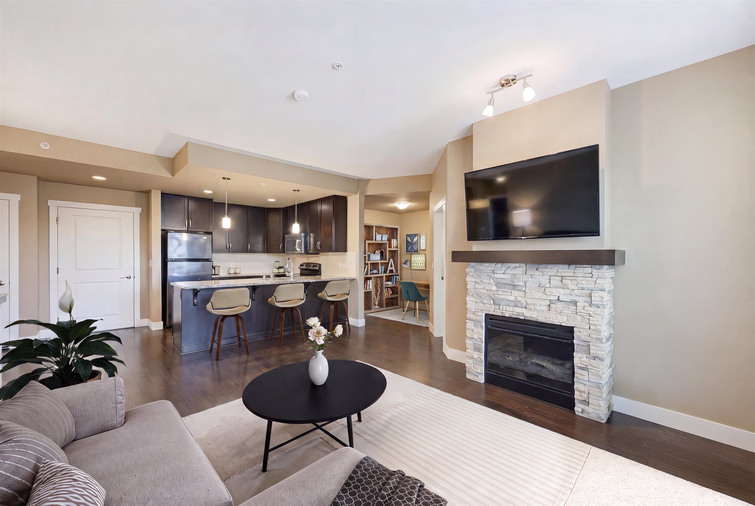 218 - 3192 Gladwin Road, Abbotsford, V2T 6M9 — photo 4
