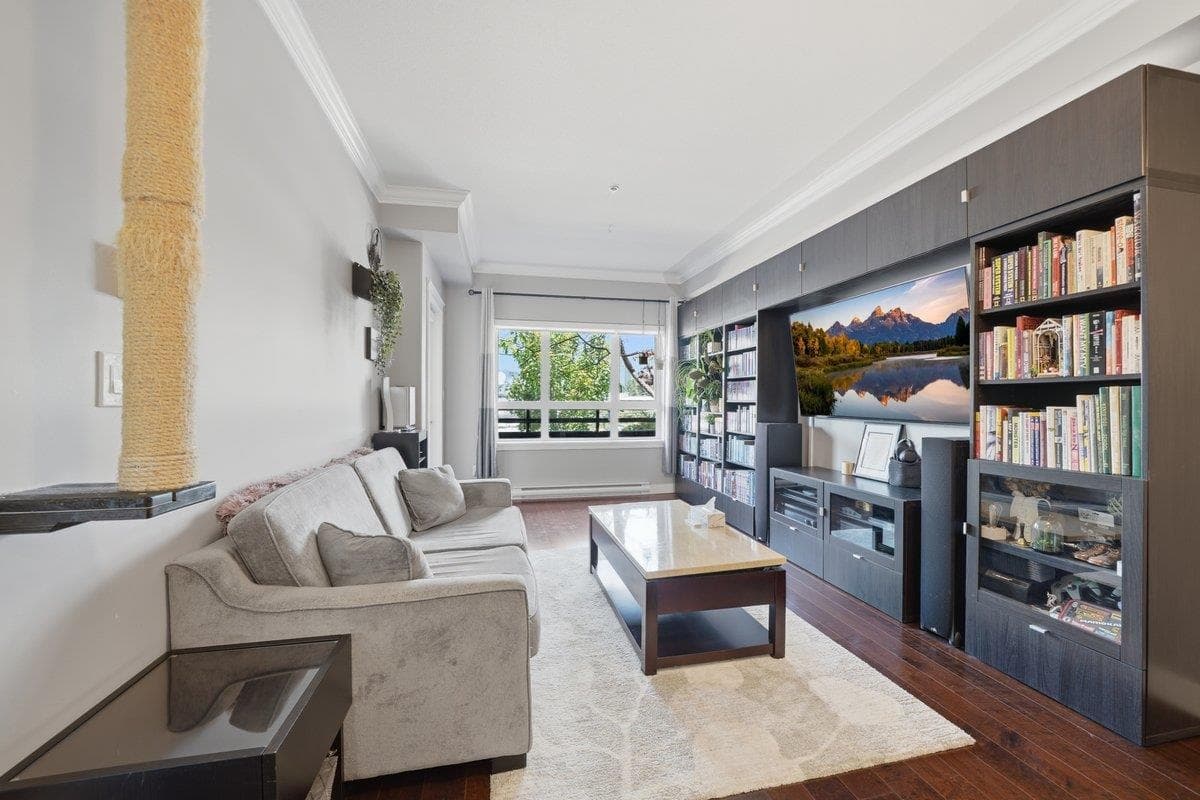 203 - 2664 Kingsway Avenue, Port Coquitlam