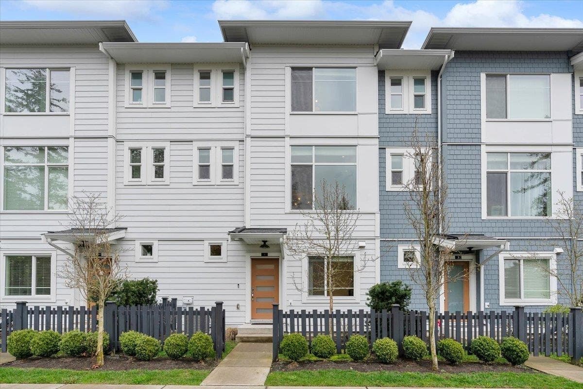 4 - 2328 167a Street, Surrey