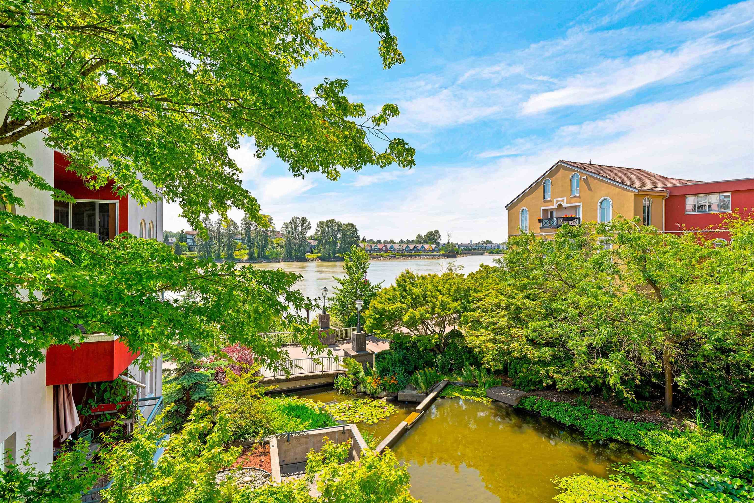 308 - 8 Laguna Court, New Westminster, V3M 6M6 — photo 1