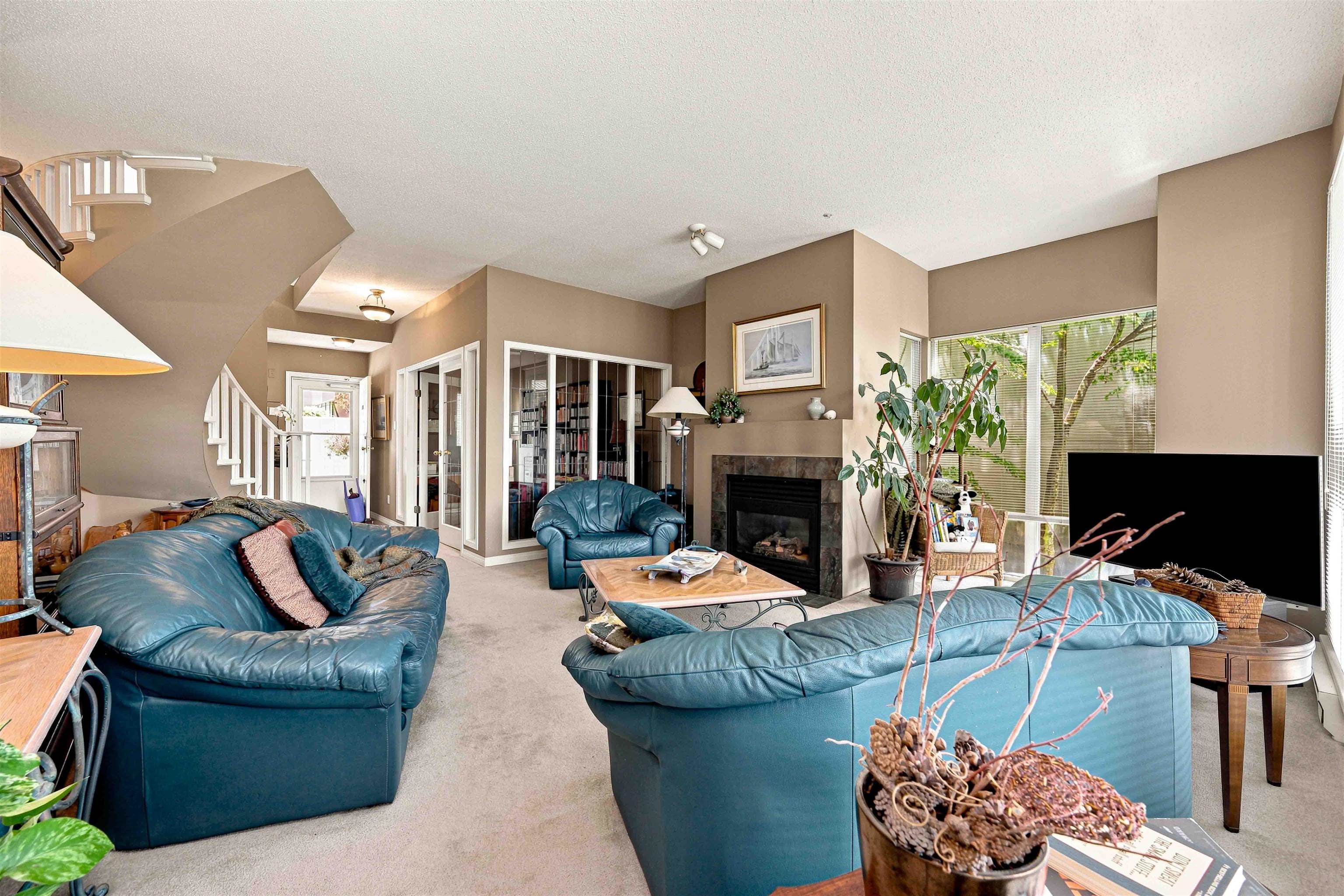 308 - 8 Laguna Court, New Westminster, V3M 6M6 — photo 5