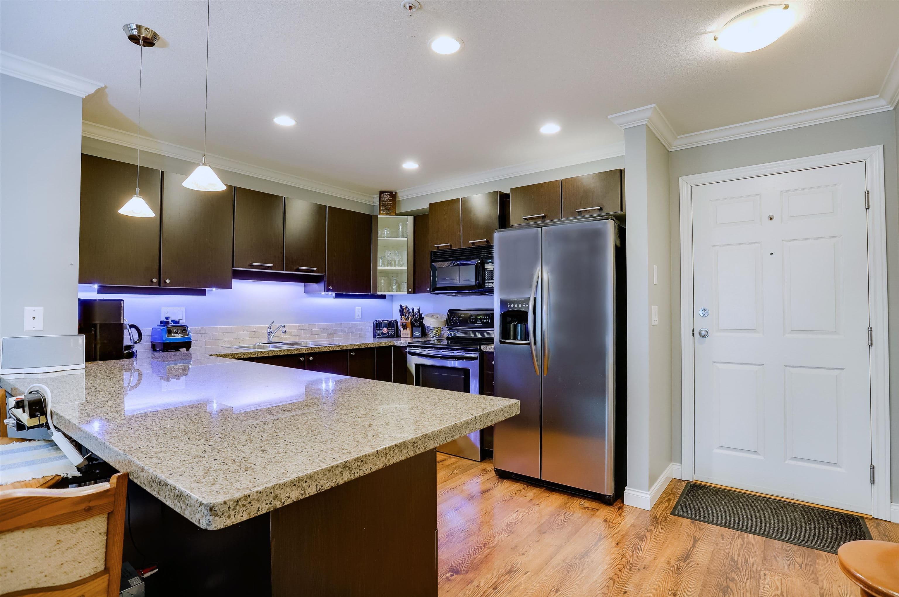 102 - 5474 198 Street, Langley, V3A 1G2 — photo 5