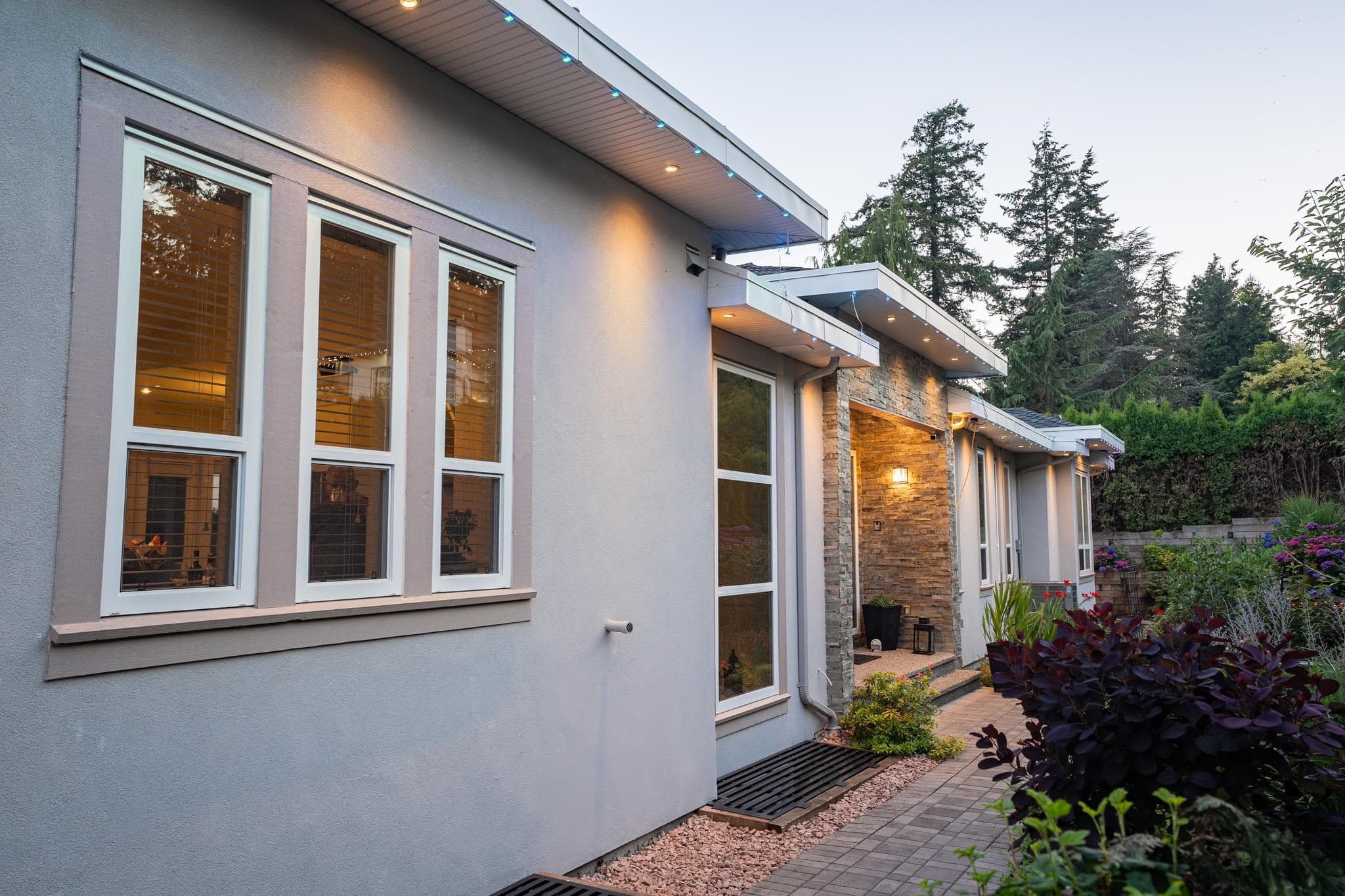 12528 52a Avenue, Surrey, V3X 3K3 — photo 2
