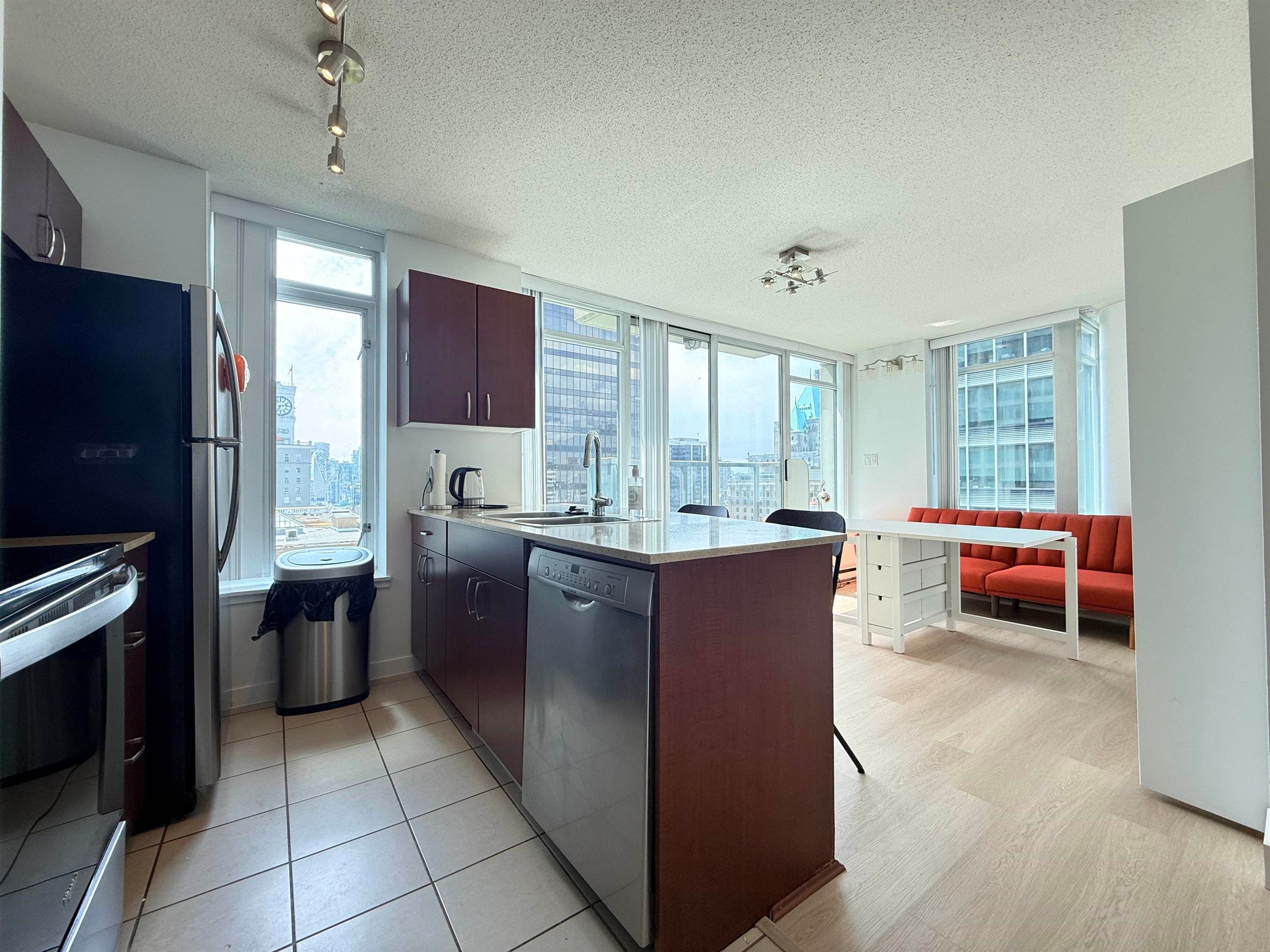 1407 - 610 Granville Street, Vancouver, V6C 3T3 — photo 1