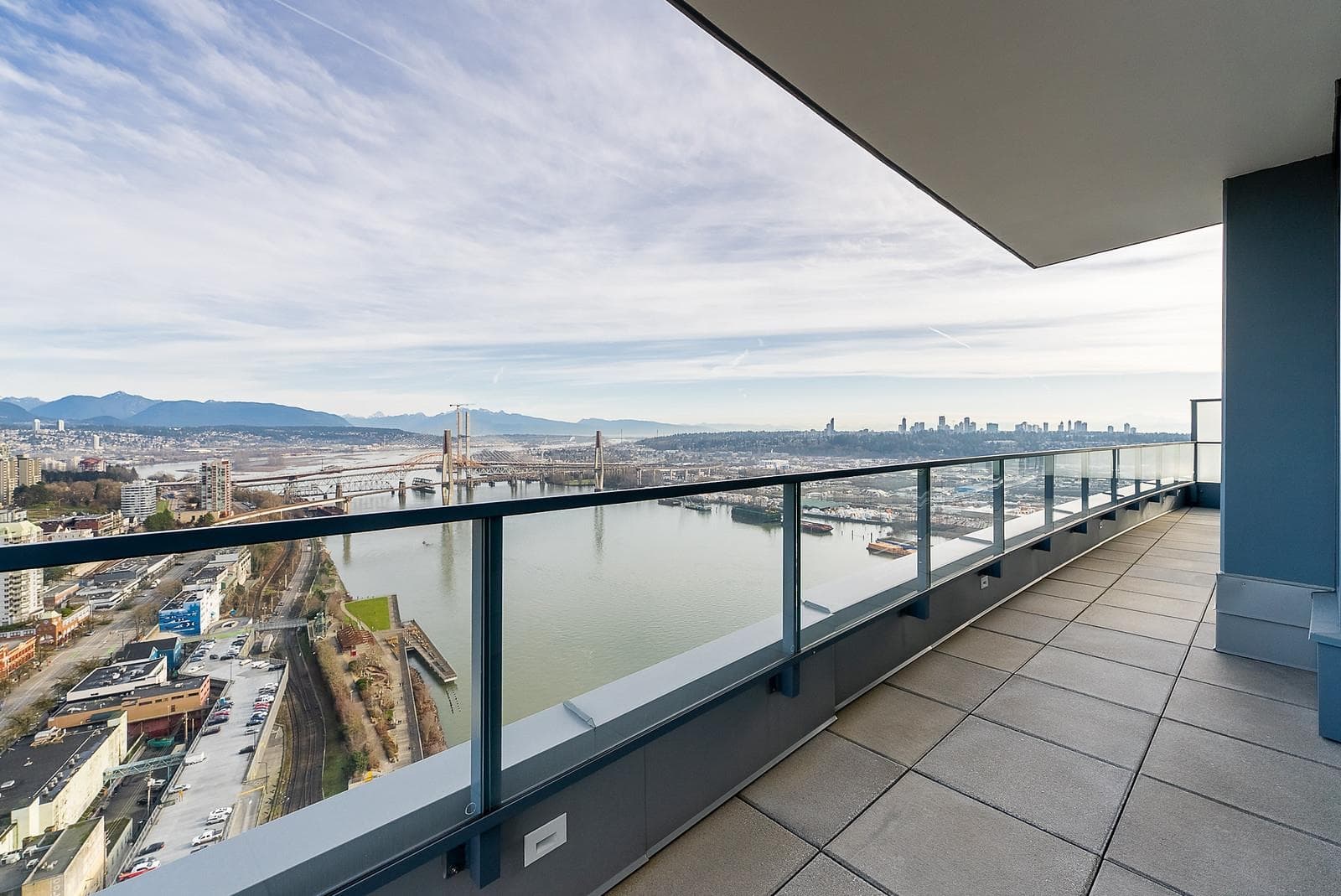 3602 - 660 Quayside Drive, New Westminster