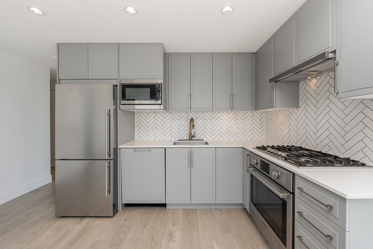 807 - 2435 Kingsway, Vancouver, V5R 5G8 — photo 5