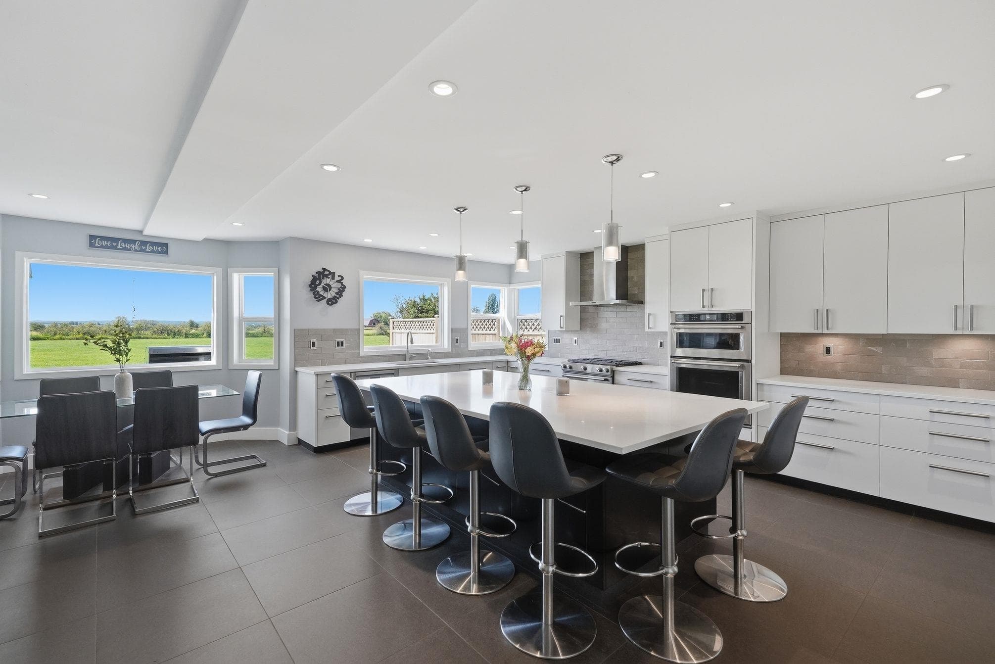 6706 London Drive, Delta