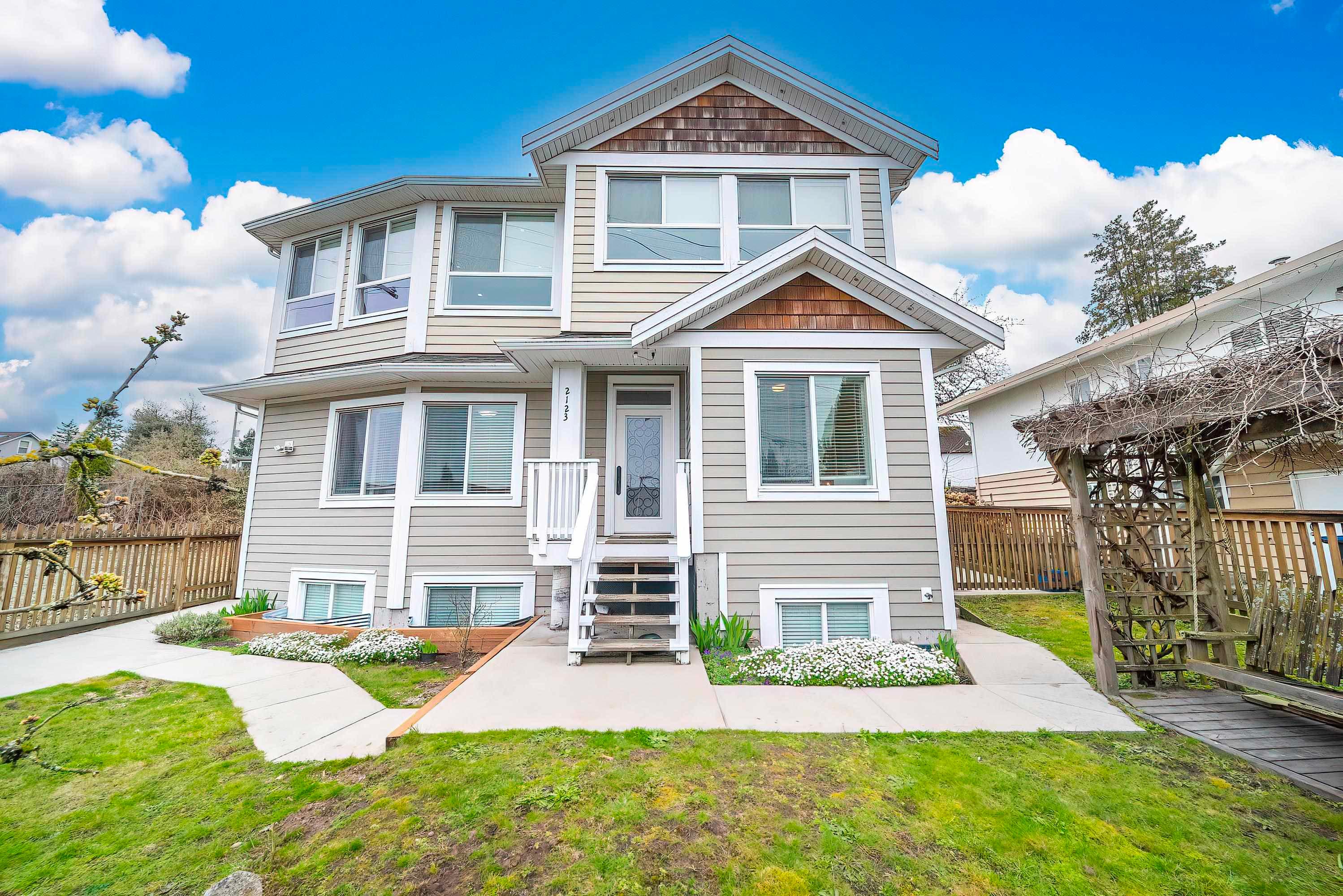 2123 Seventh Avenue, New Westminster, V3M 2L7 — photo 1