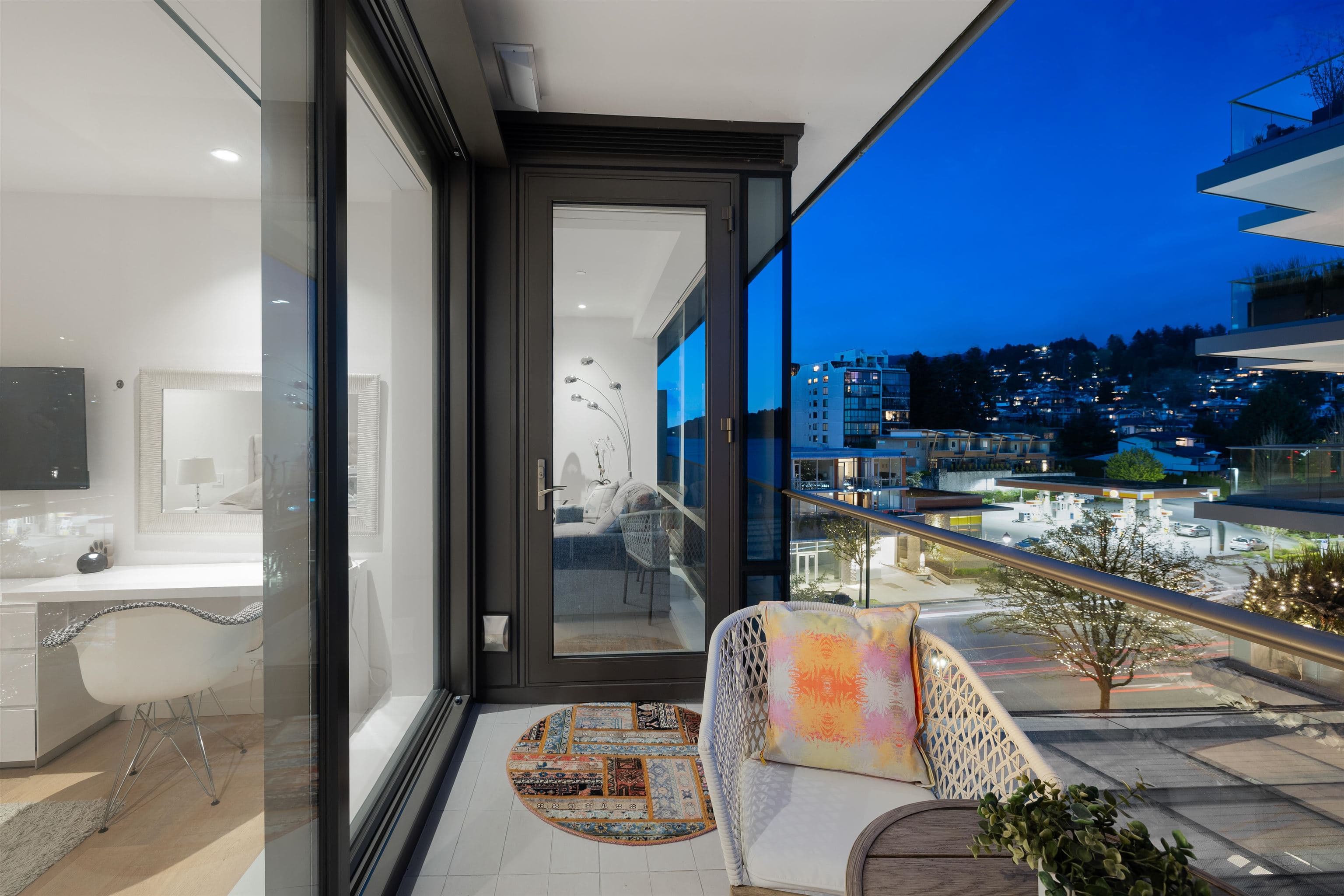 402 - 1355 Bellevue Avenue, West Vancouver, V7T 0B4 — photo 4
