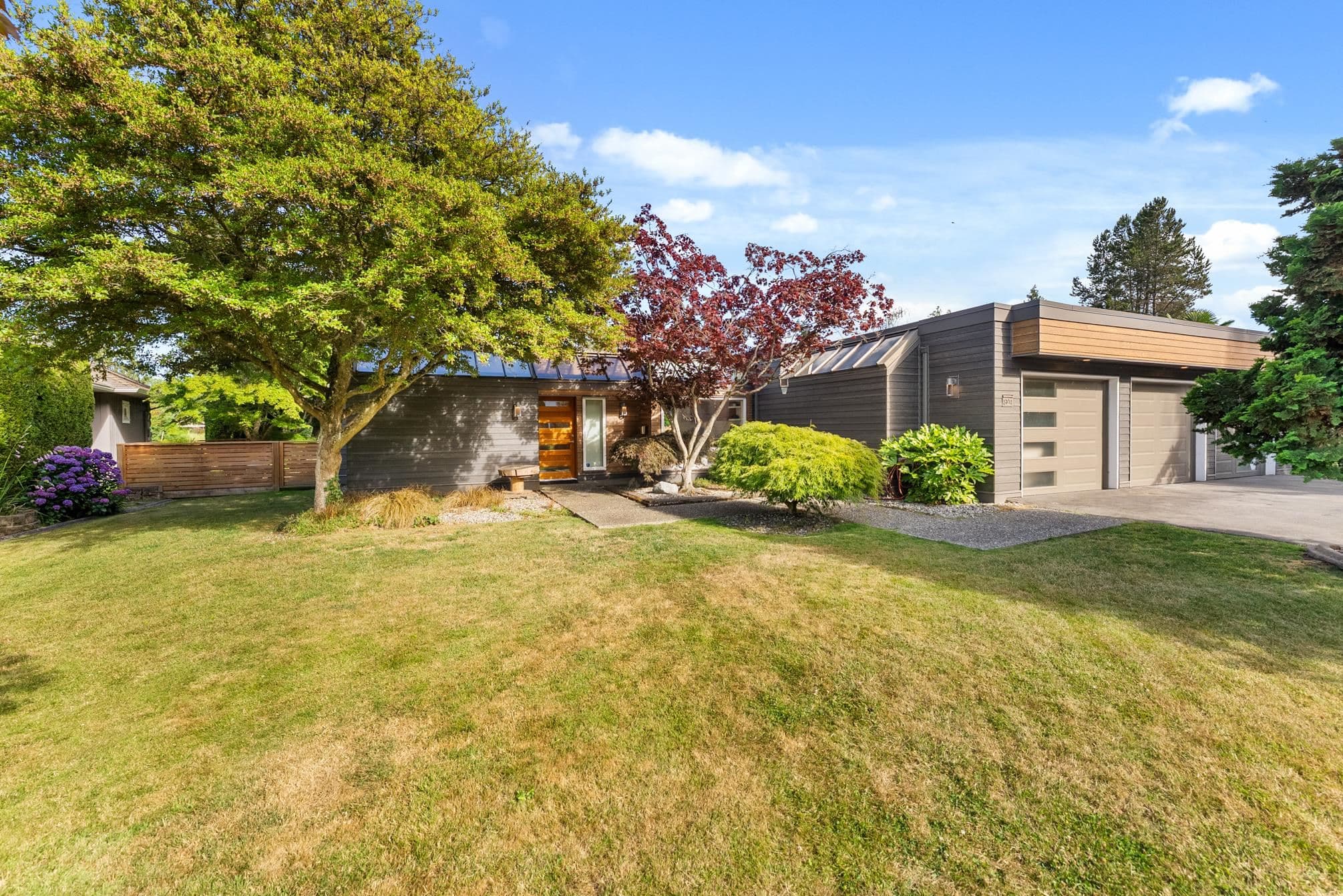 894 Eden Crescent, Delta