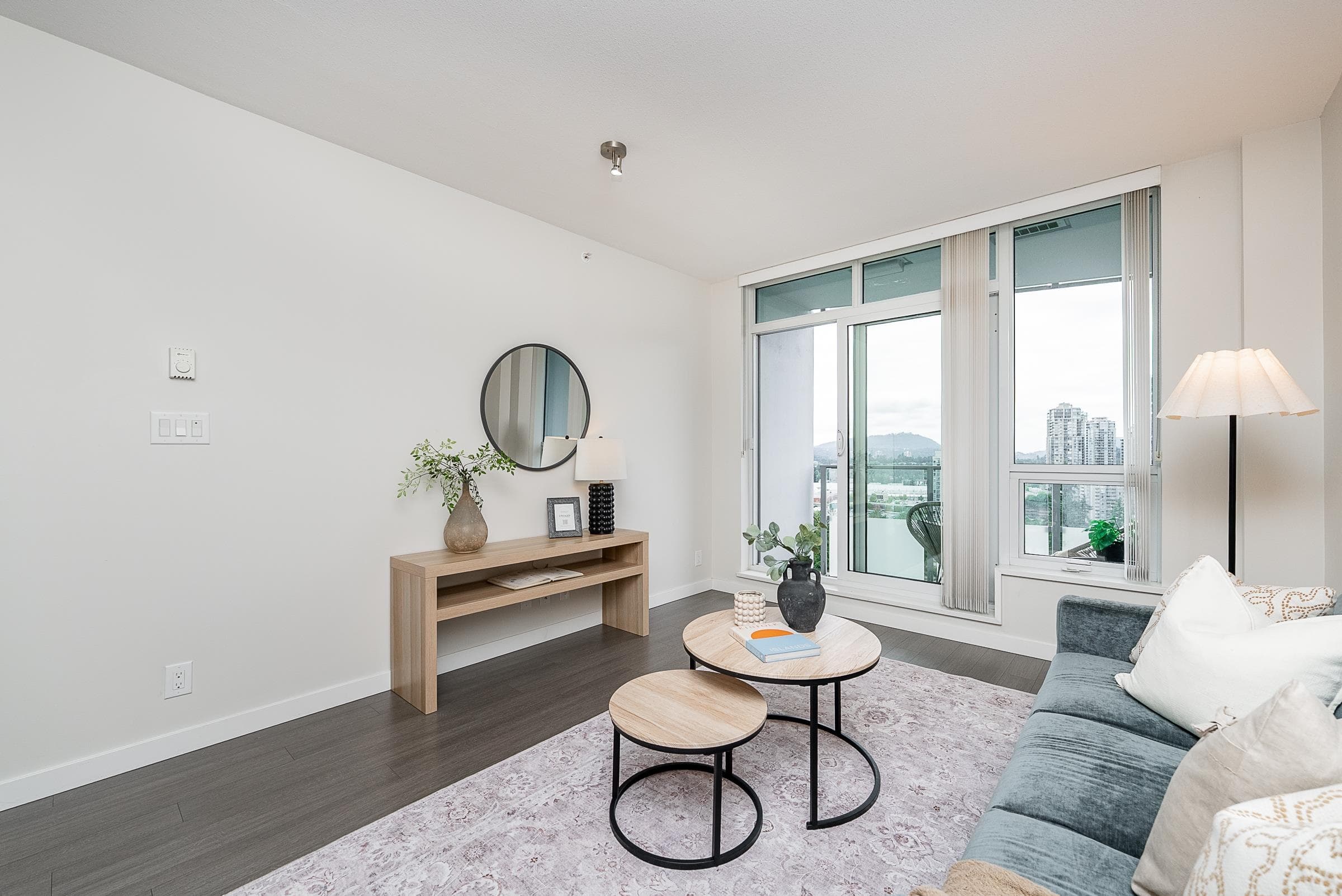 2207 - 3093 Windsor Gate, Coquitlam, V3B 0N2 — photo 3