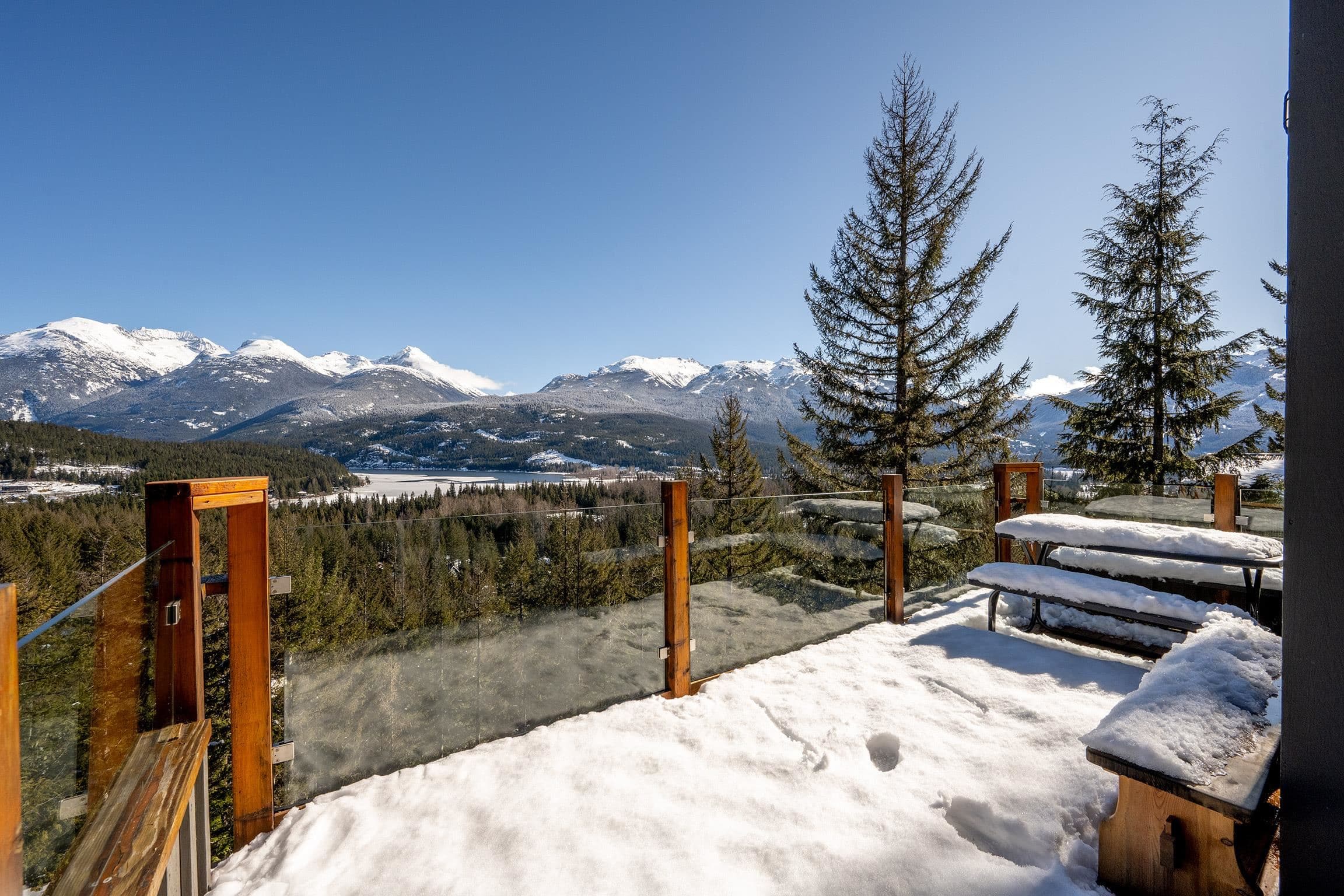 8373 Mountain View Drive, Whistler, V8E 0G3 — photo 4
