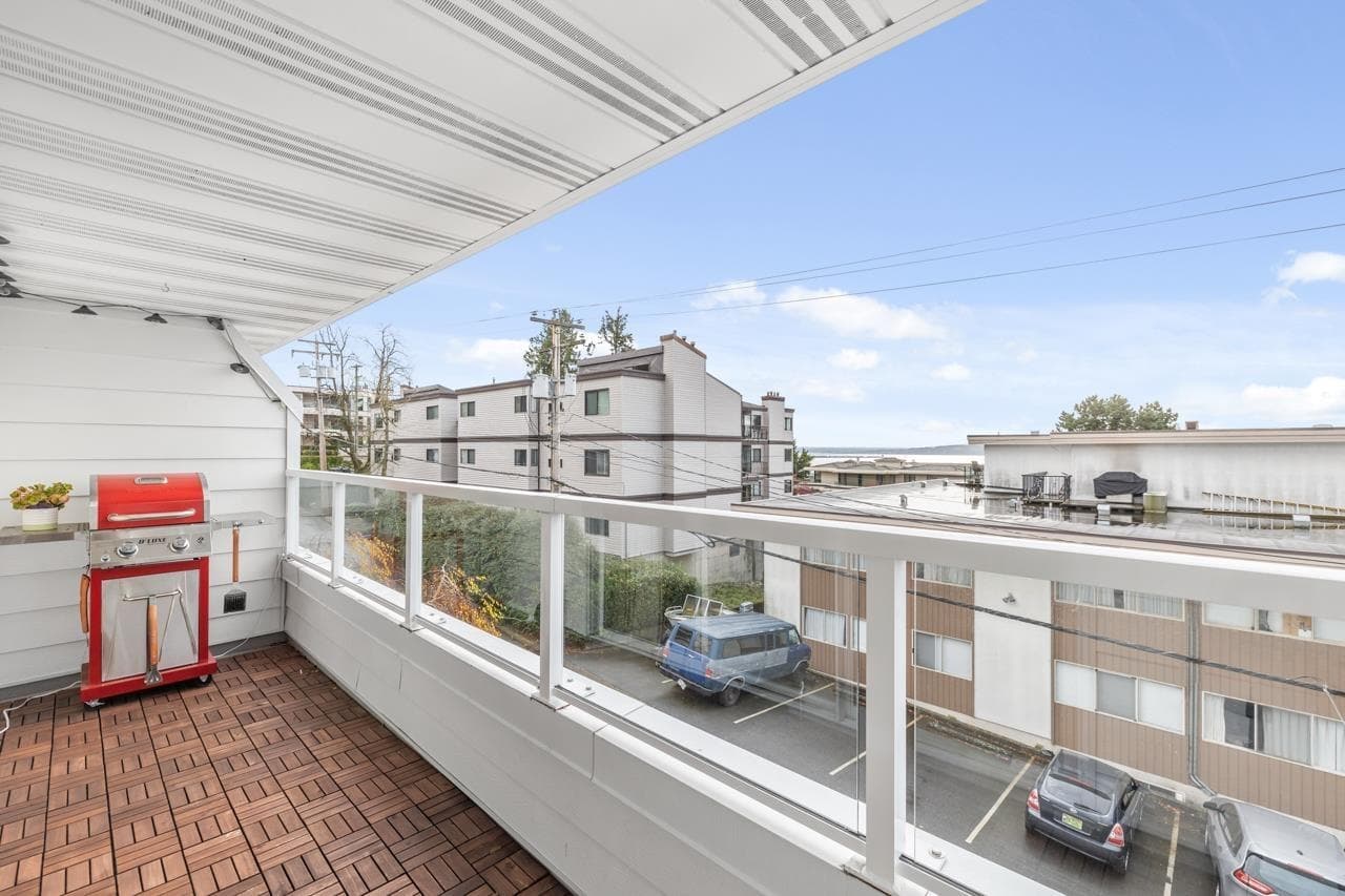 302 - 15010 Roper Avenue, White Rock, V4B 5A9 — photo 5