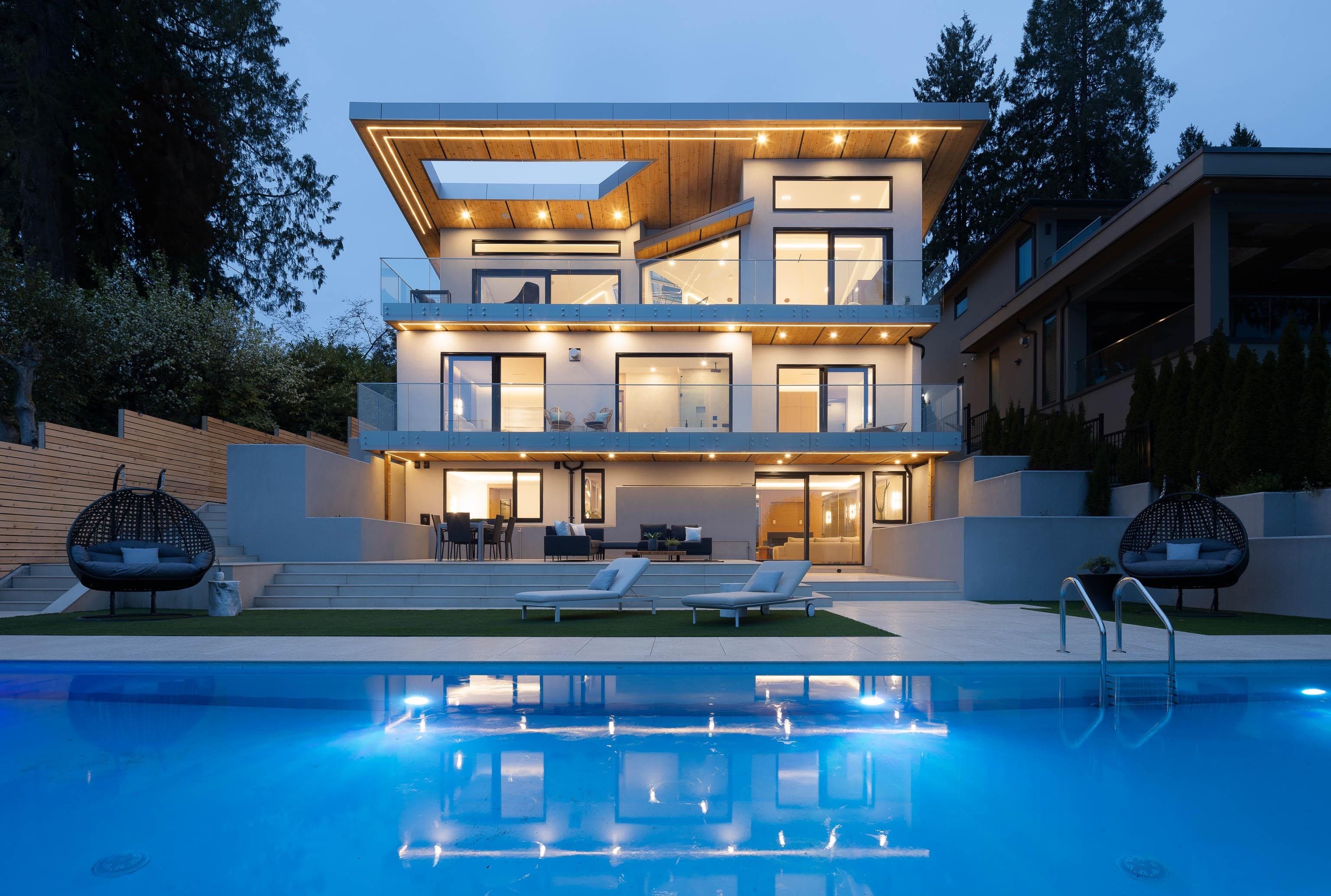2356 Ottawa Avenue, West Vancouver