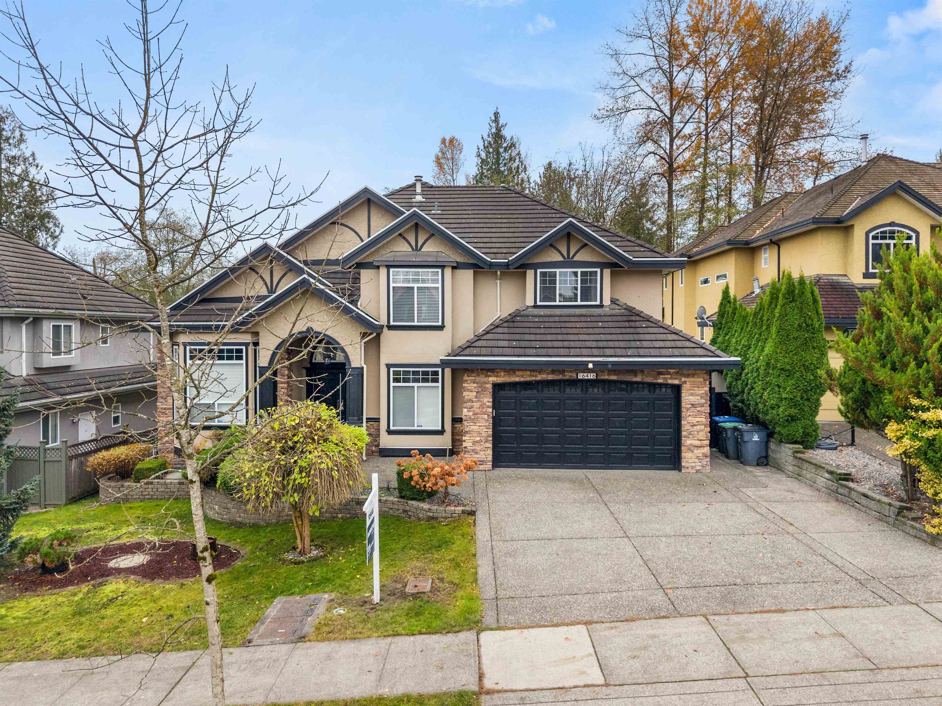 16416 92a Avenue, Surrey
