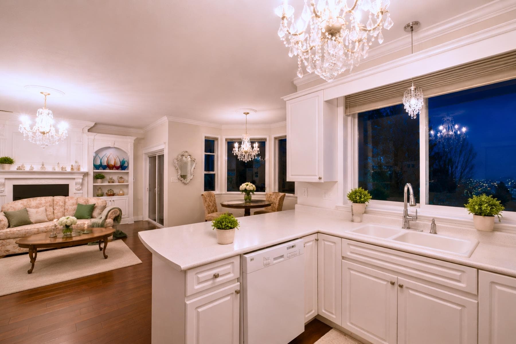 2247 Mountain Drive, Abbotsford, V3G 1E4 — photo 3