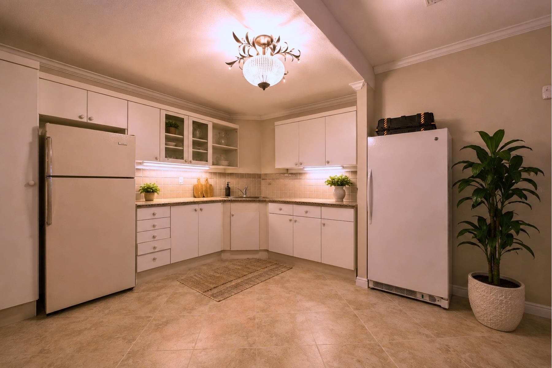 2247 Mountain Drive, Abbotsford, V3G 1E4 — photo 5