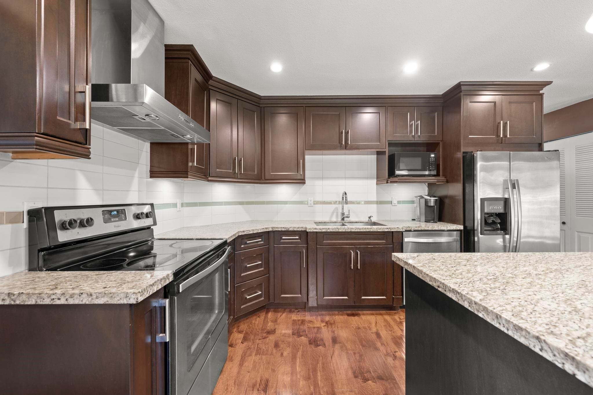 8891 157 Street, Surrey, V4N 2Y8 — photo 2