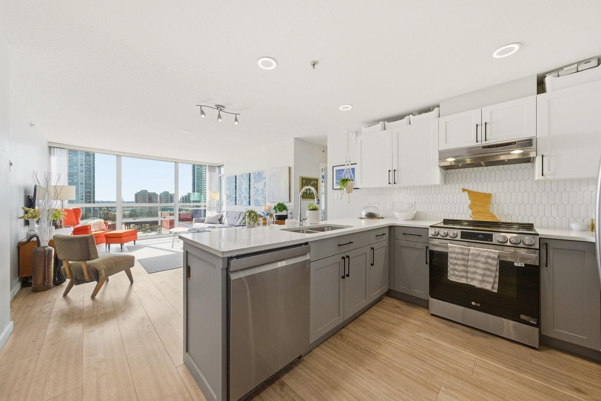 1202 - 14 Begbie Street, New Westminster