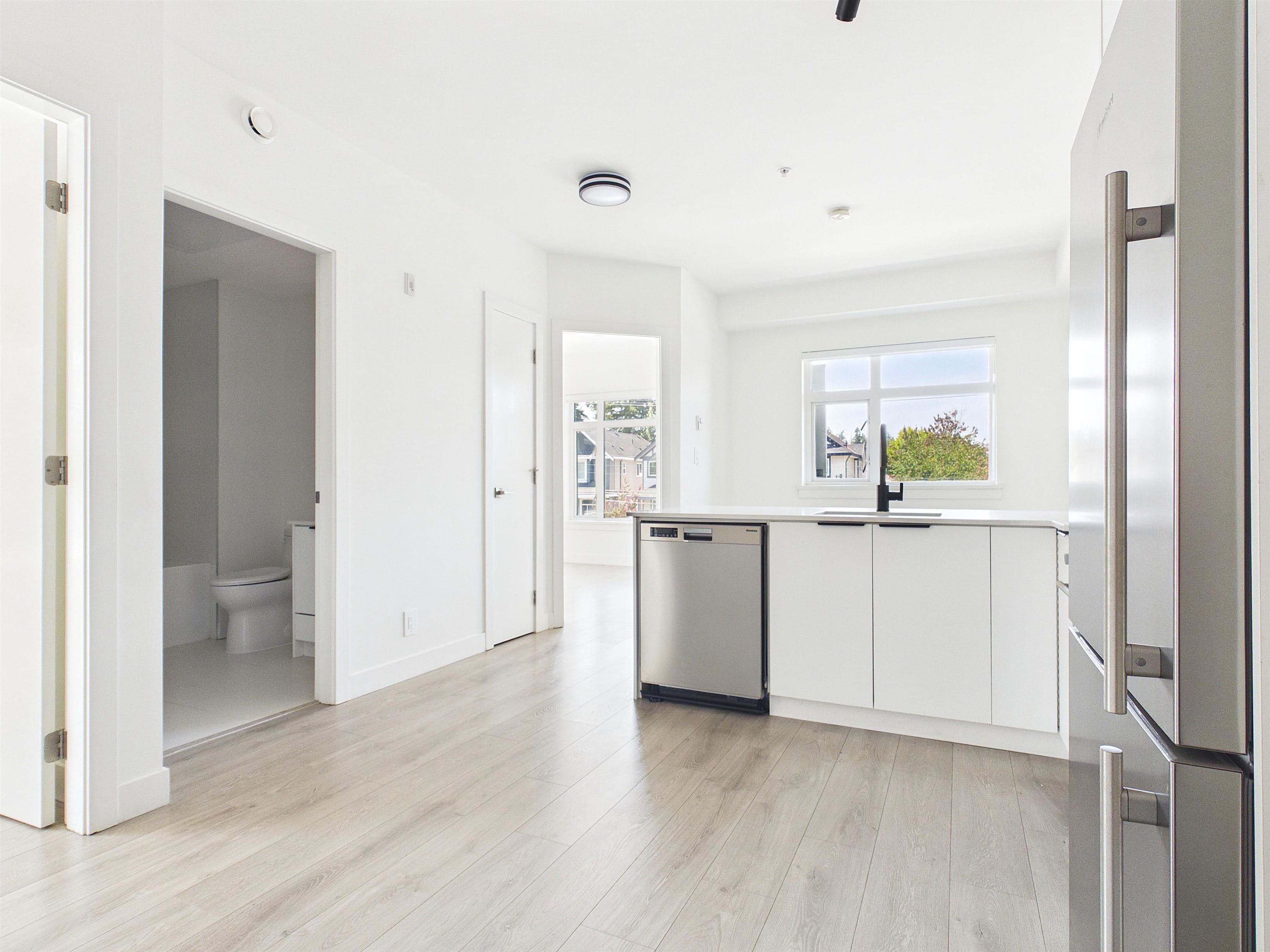 303 - 10616 132 Street, Surrey, V3T 0T3 — photo 4