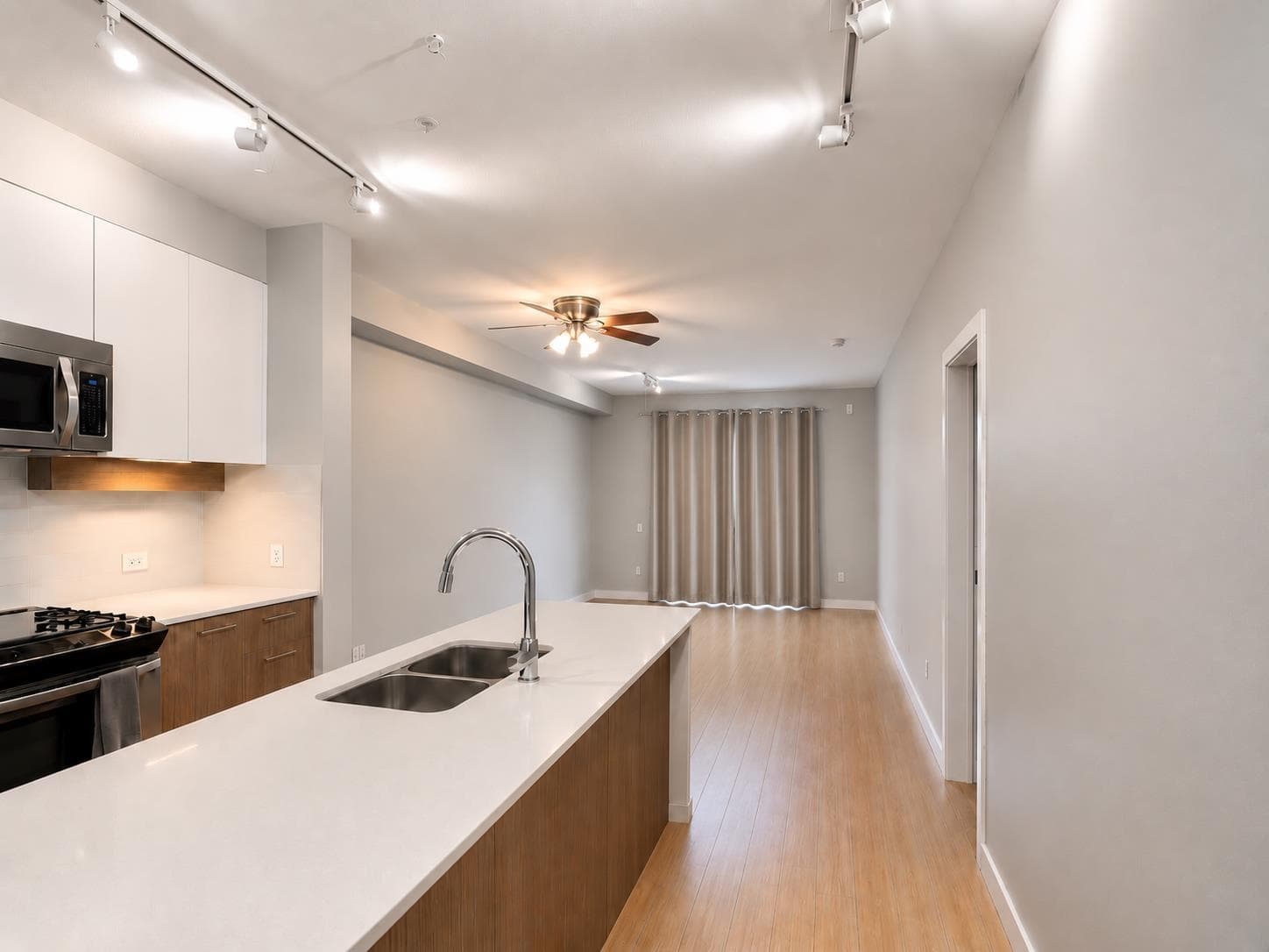 113 - 618 Como Lake Avenue, Coquitlam, V3J 0G1 — photo 4